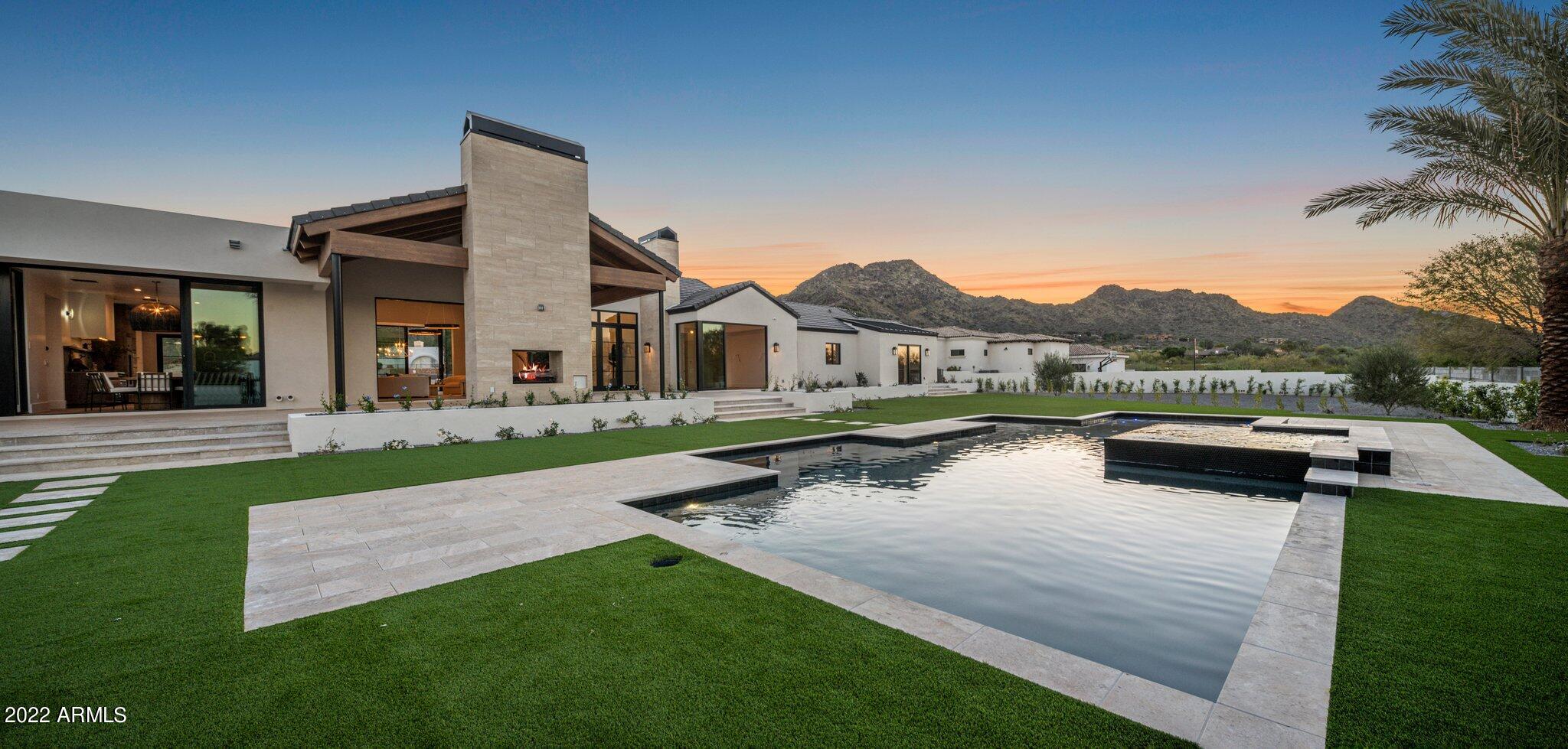 BRET HILLS - Residential