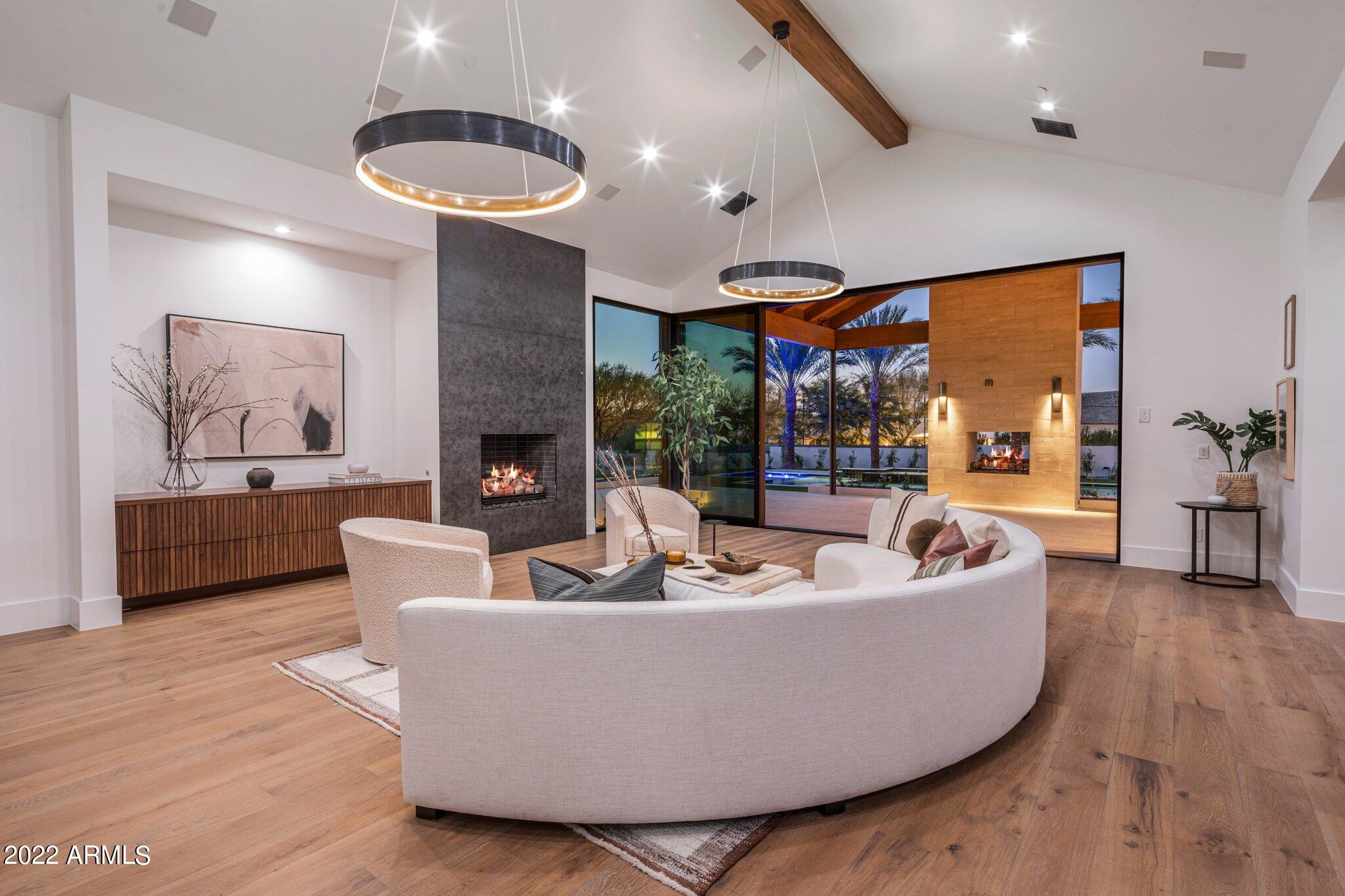 BRET HILLS - Residential