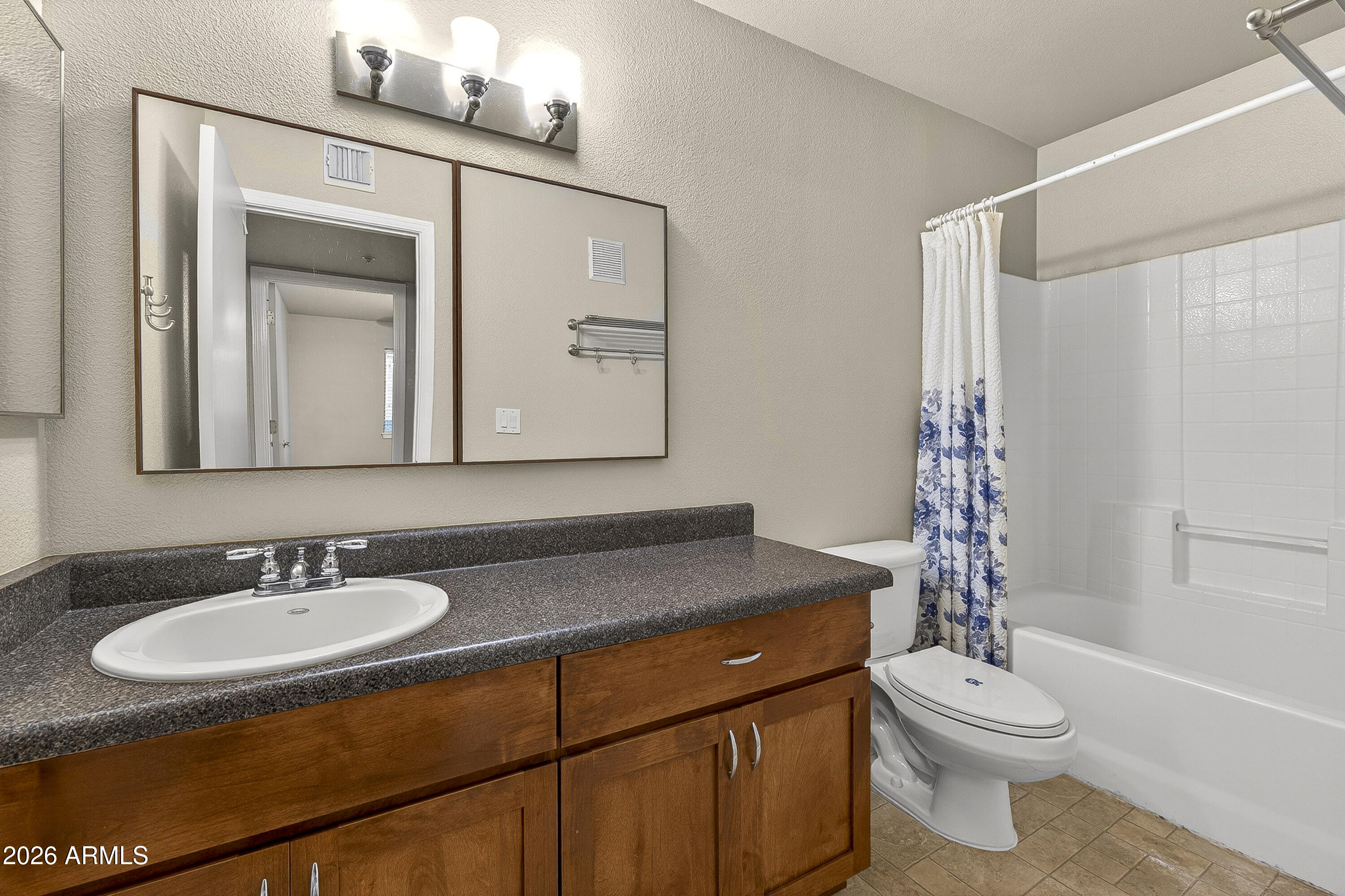 ARBORS CONDOMINIUMS - Residential