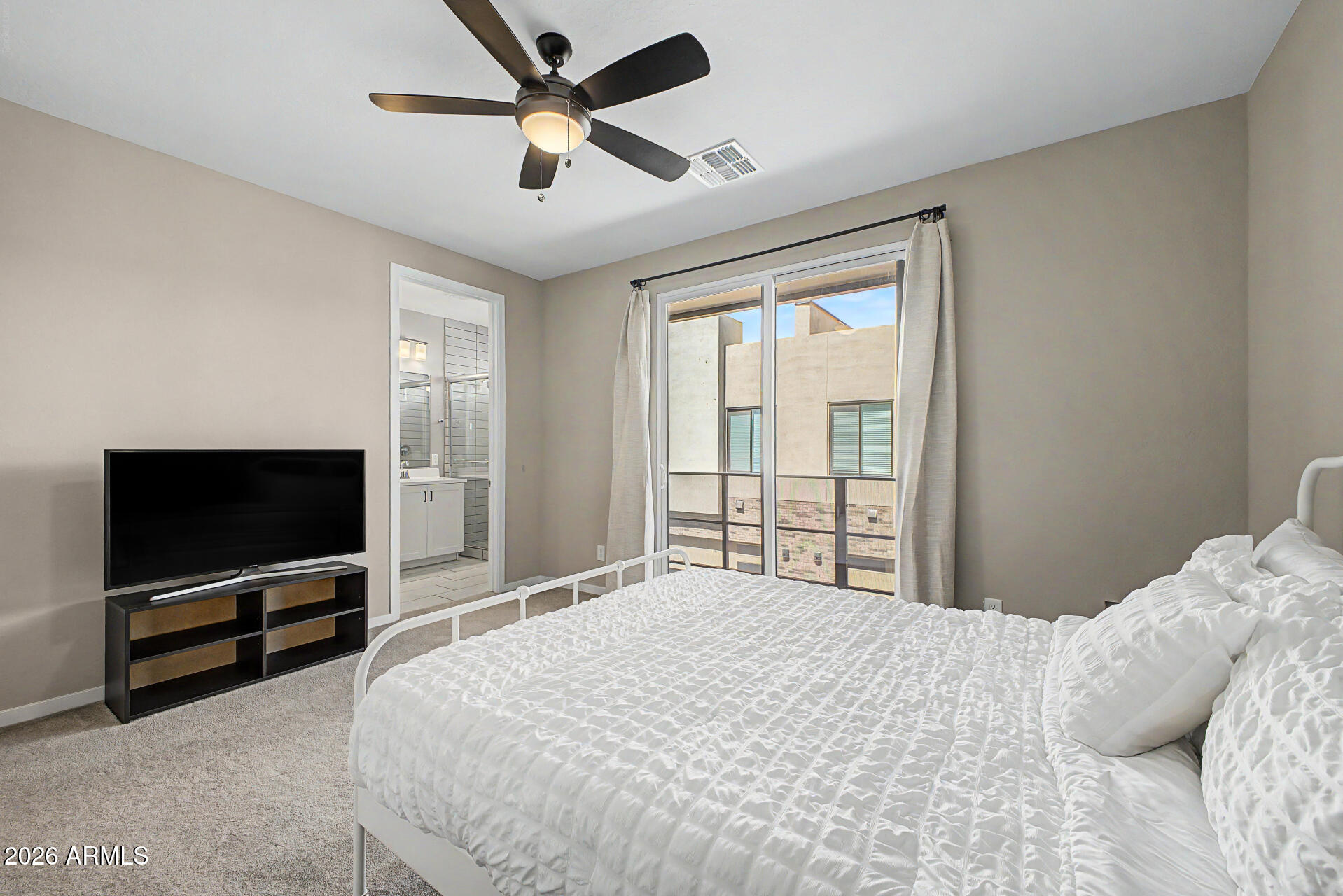 LEVEL TOWNHOMES - Residential