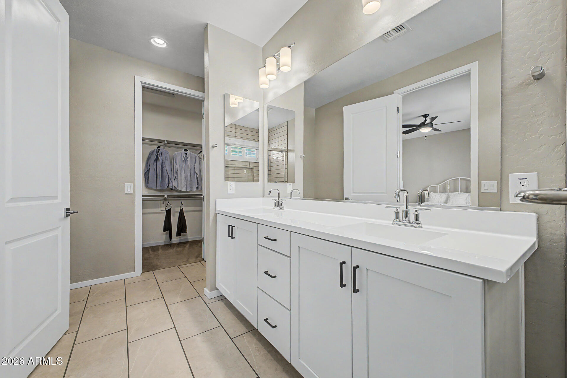 LEVEL TOWNHOMES - Residential