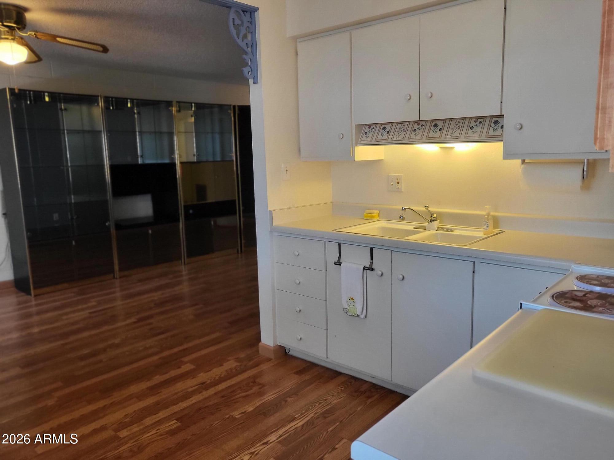 SCOTTSDALE EAST HOMES - Residential