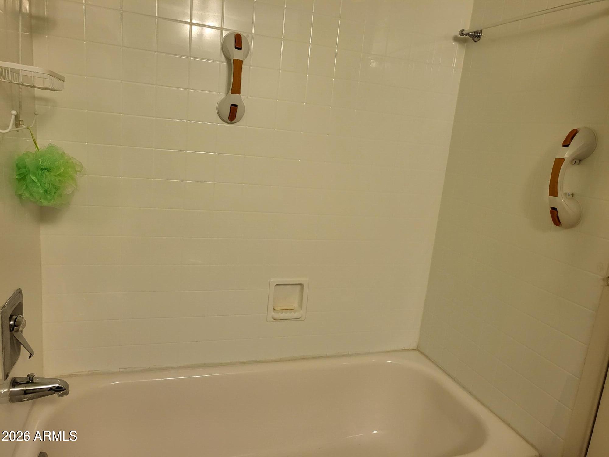 SCOTTSDALE EAST HOMES - Residential