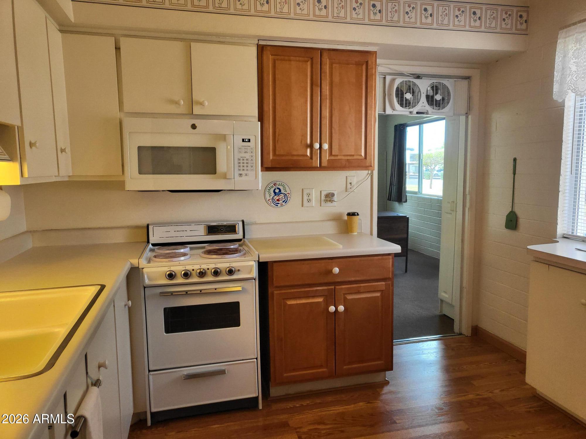 SCOTTSDALE EAST HOMES - Residential
