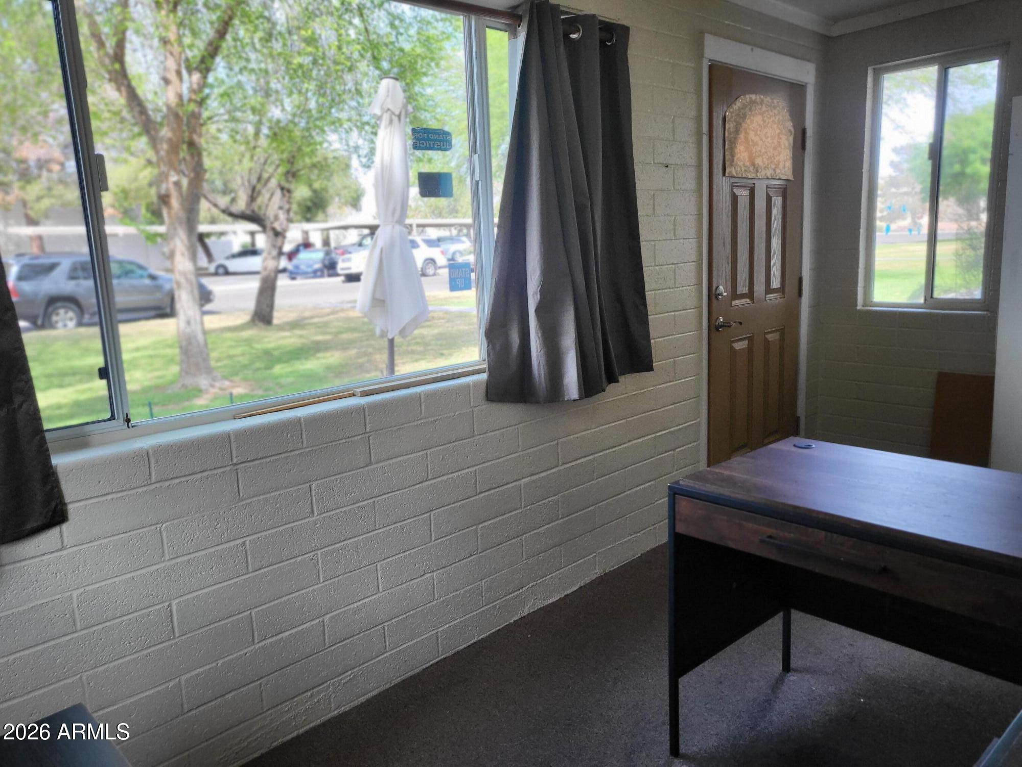 SCOTTSDALE EAST HOMES - Residential
