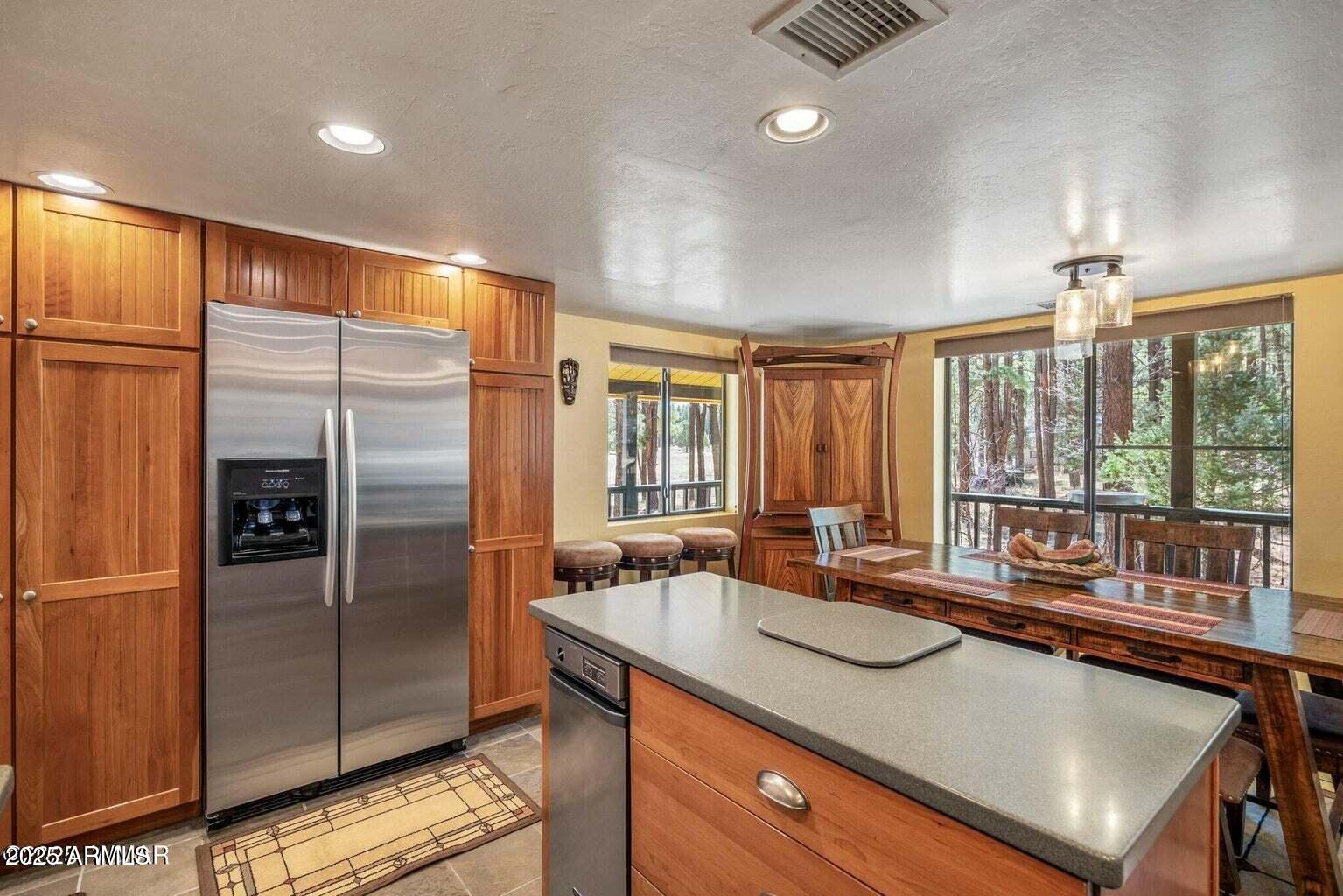 ALPINE HIGHLANDS - Residential