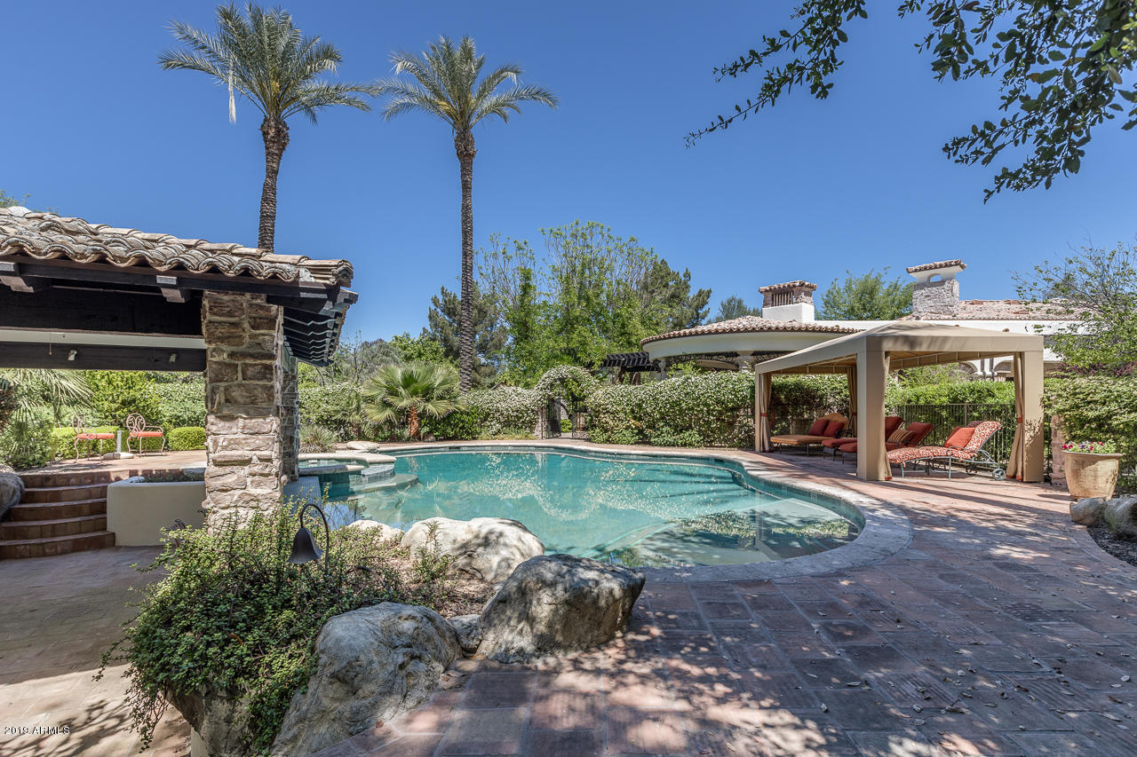 PARADISE VALLEY FARMS - Residential