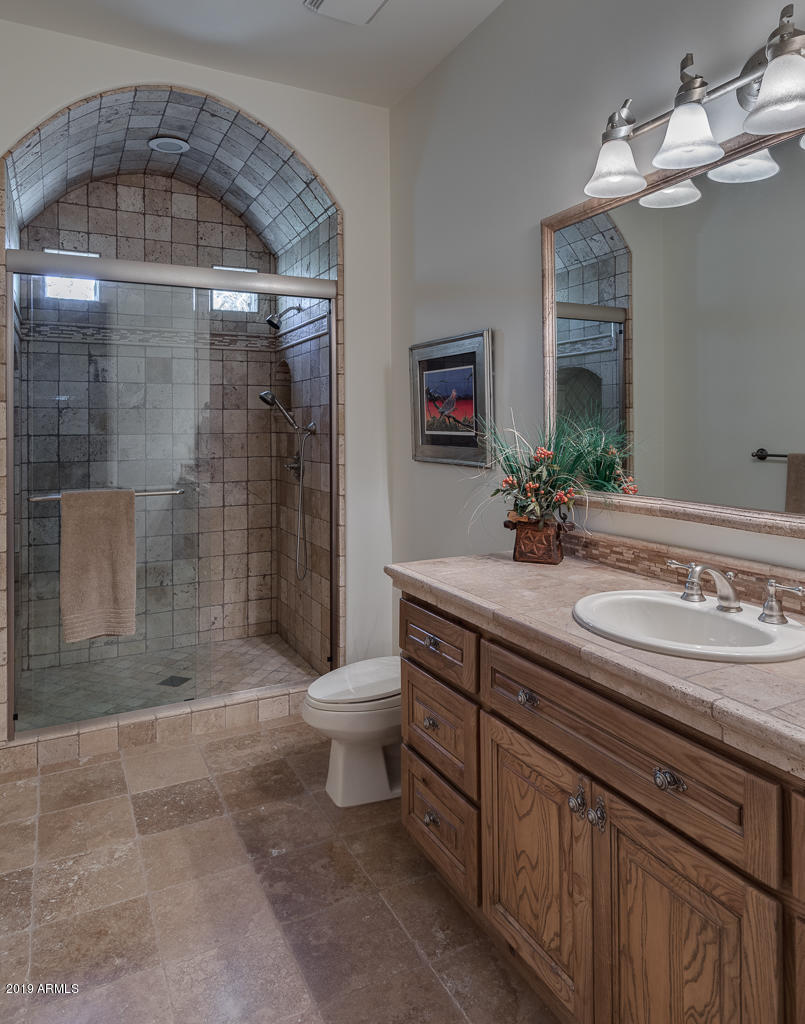 PARADISE VALLEY FARMS - Residential