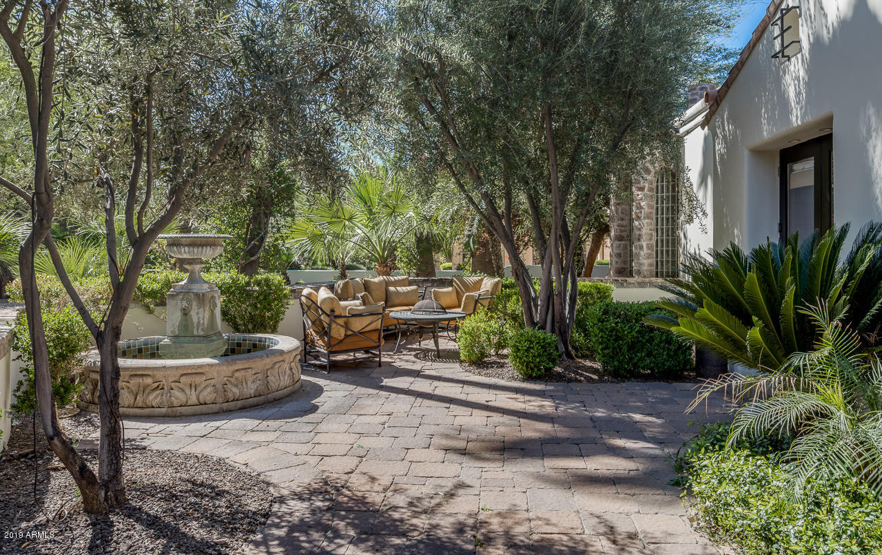 PARADISE VALLEY FARMS - Residential