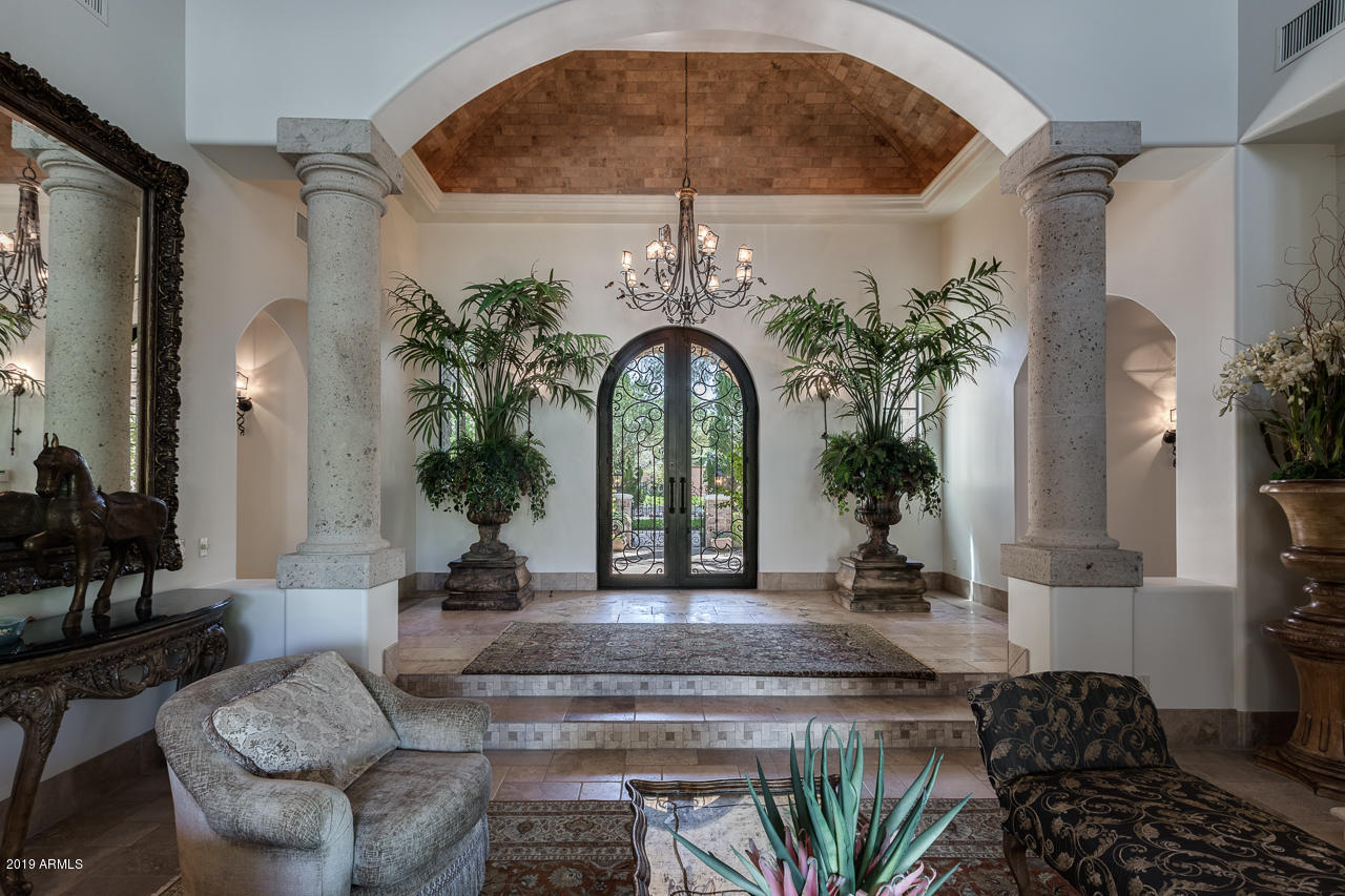 PARADISE VALLEY FARMS - Residential