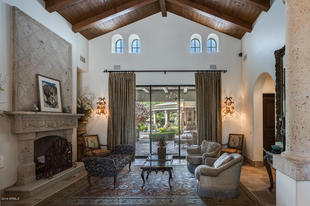 PARADISE VALLEY FARMS - Residential