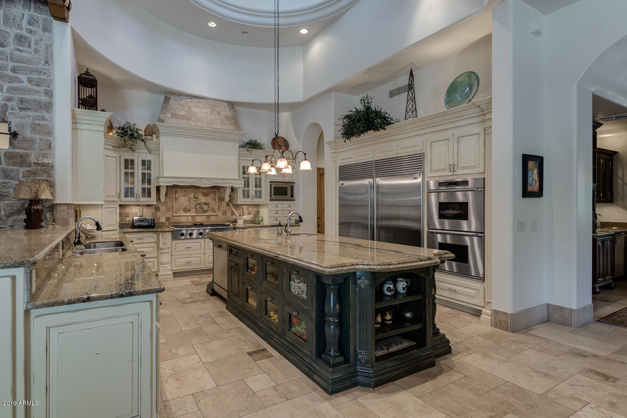 PARADISE VALLEY FARMS - Residential