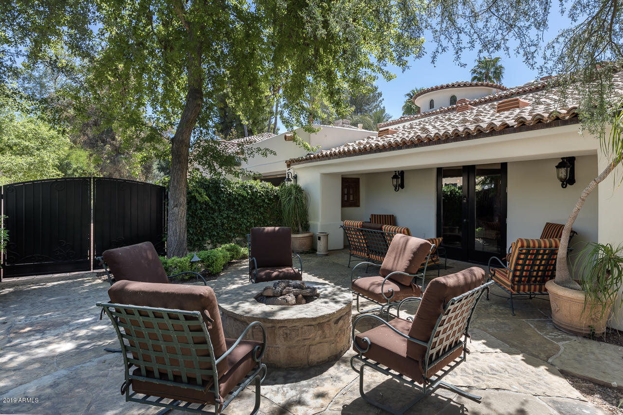 PARADISE VALLEY FARMS - Residential