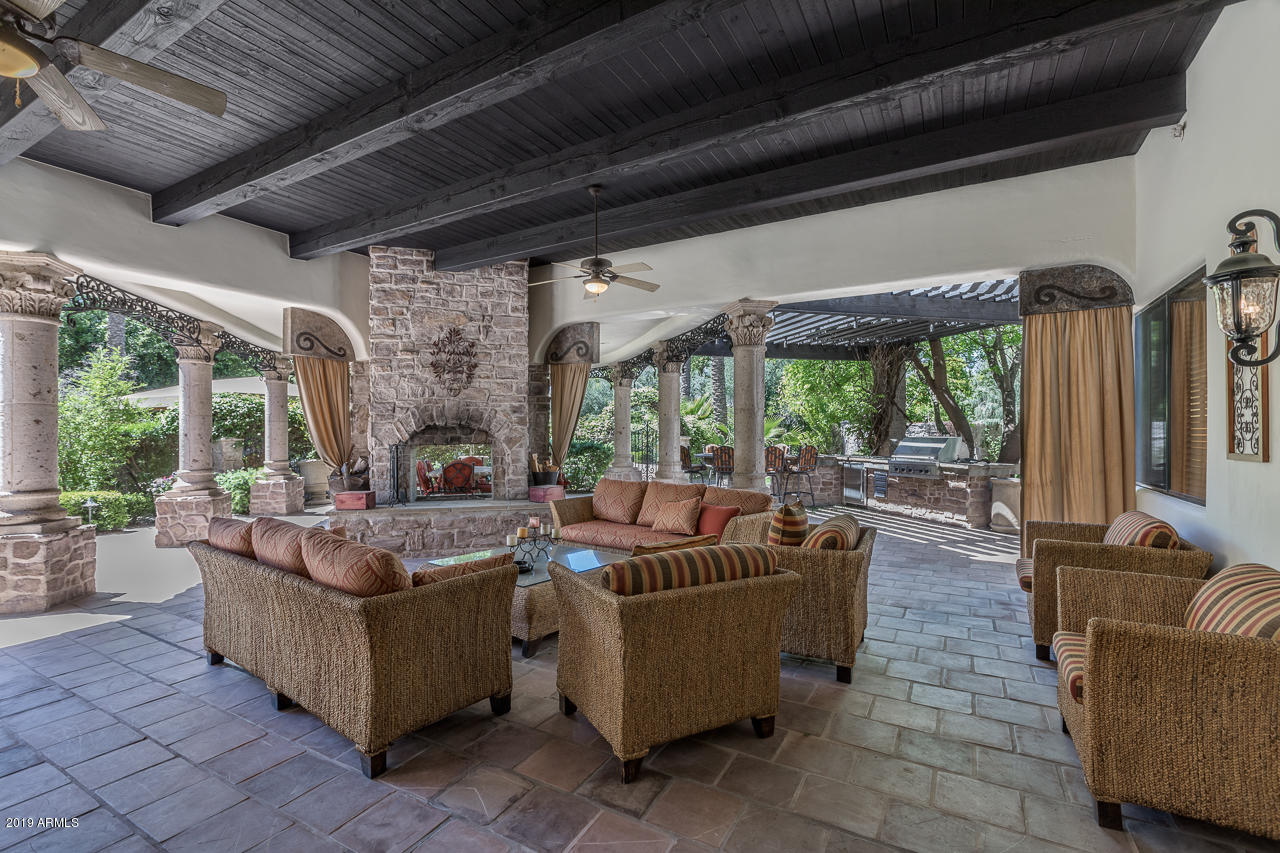 PARADISE VALLEY FARMS - Residential