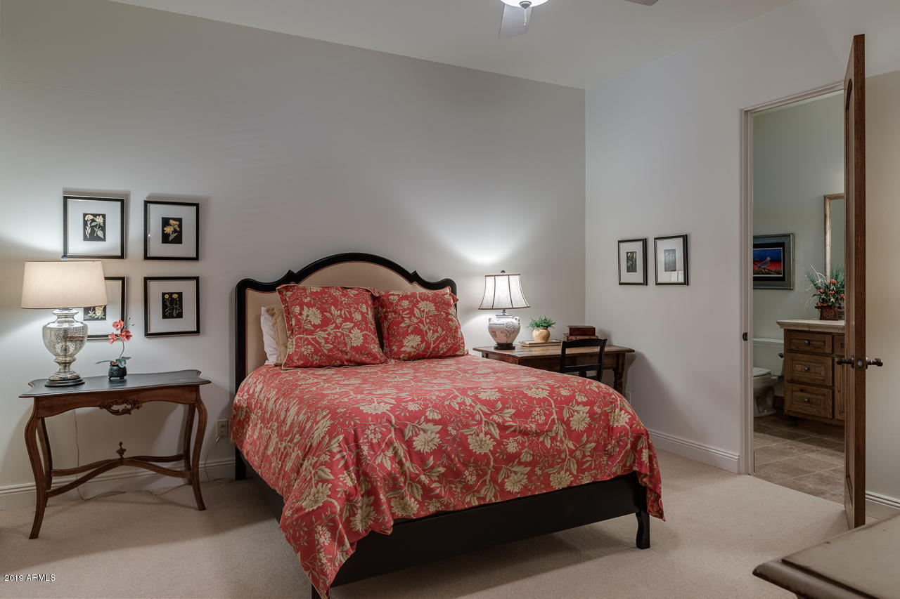 PARADISE VALLEY FARMS - Residential