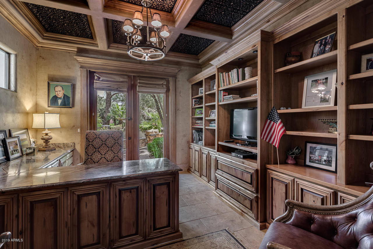 PARADISE VALLEY FARMS - Residential
