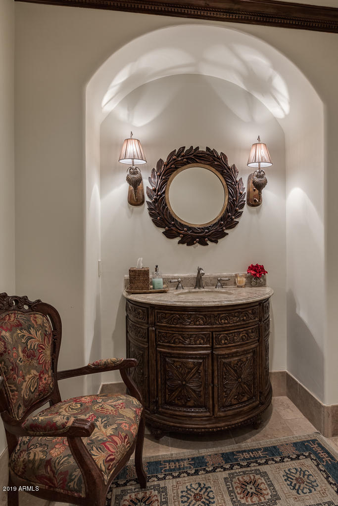 PARADISE VALLEY FARMS - Residential