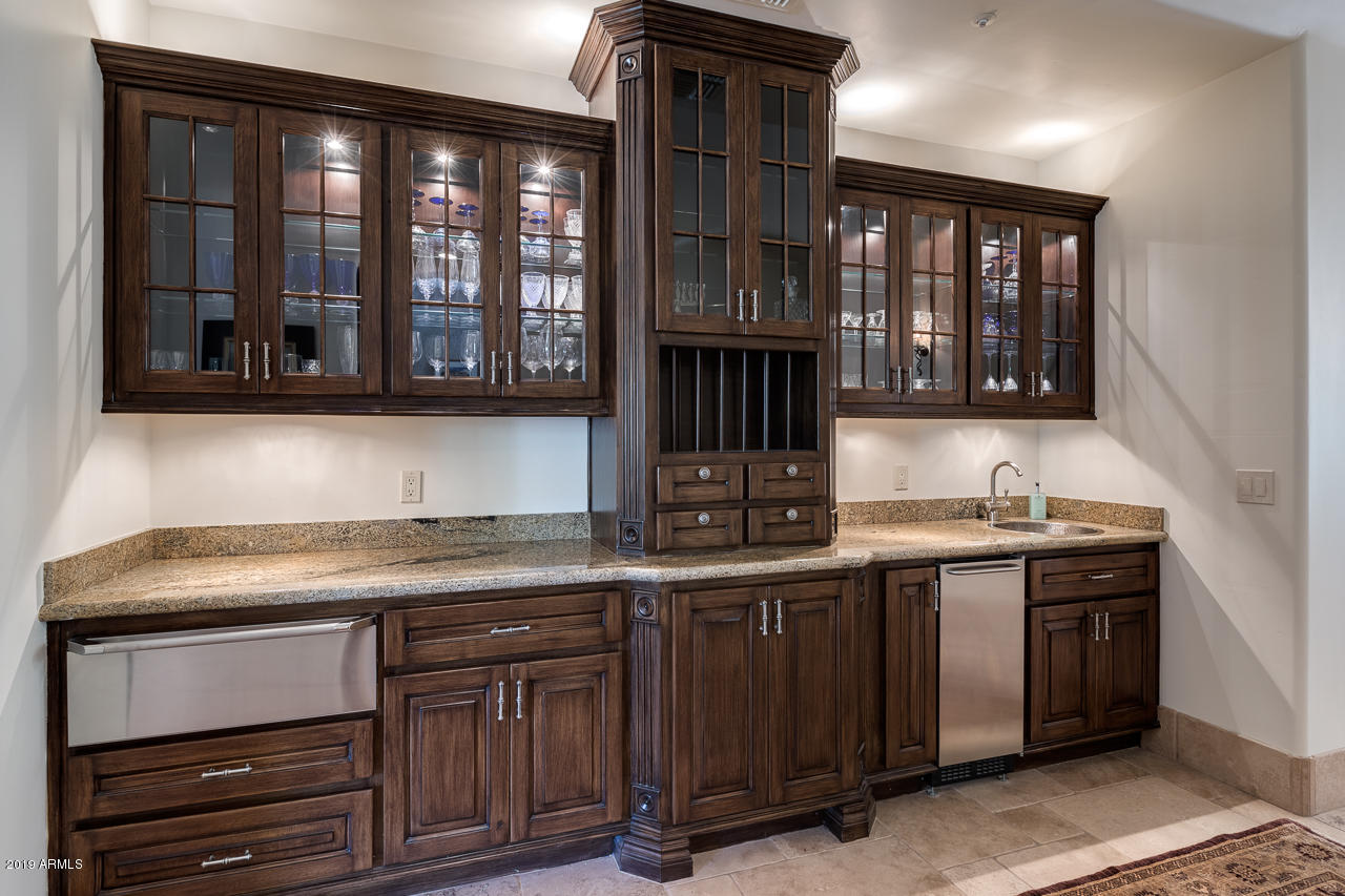 PARADISE VALLEY FARMS - Residential
