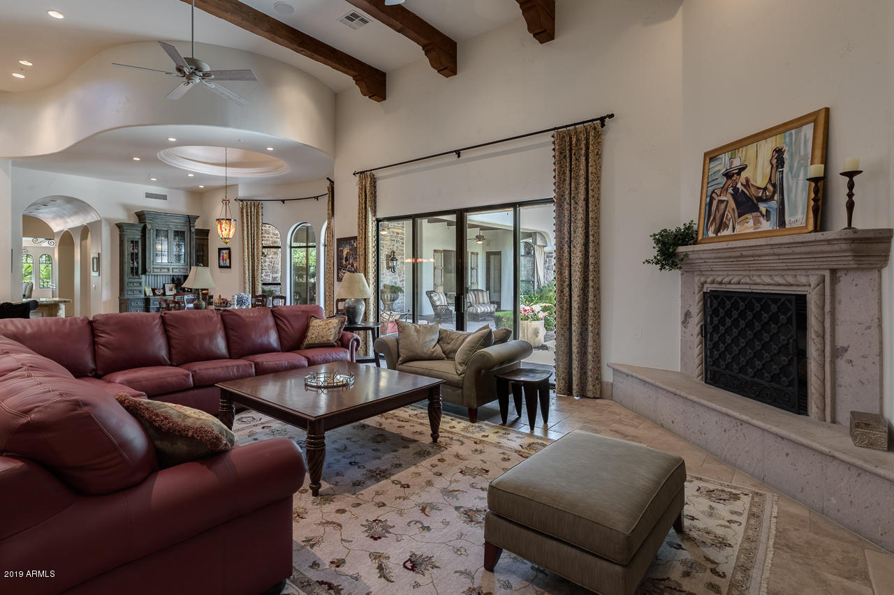 PARADISE VALLEY FARMS - Residential