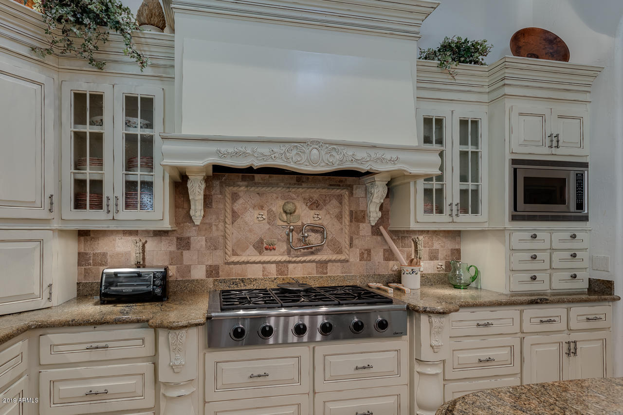 PARADISE VALLEY FARMS - Residential