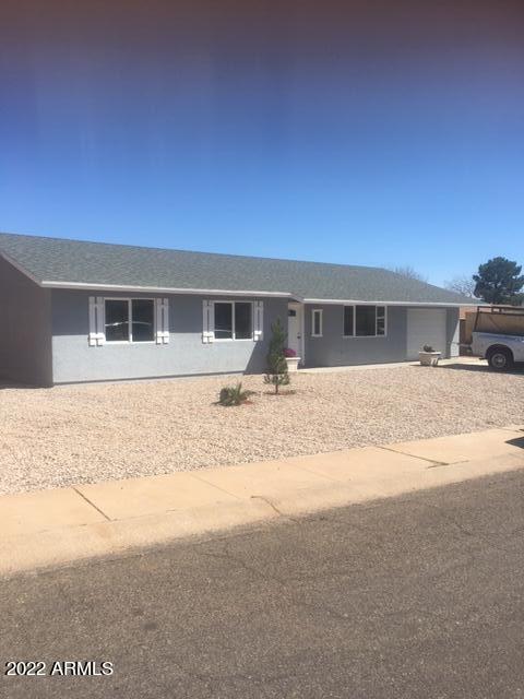 Beautiful BRAND NEW site built home in an established, centrally located neighborhood. Close to schools, shopping and Fort Huachuca. Brand new carpet will be installed before closing.  The backyard is blank canvas with lots of potential. Front yard is low maintenance, and complete. No need to put in any work on this home! It is ready to enjoy and make brand new memories!