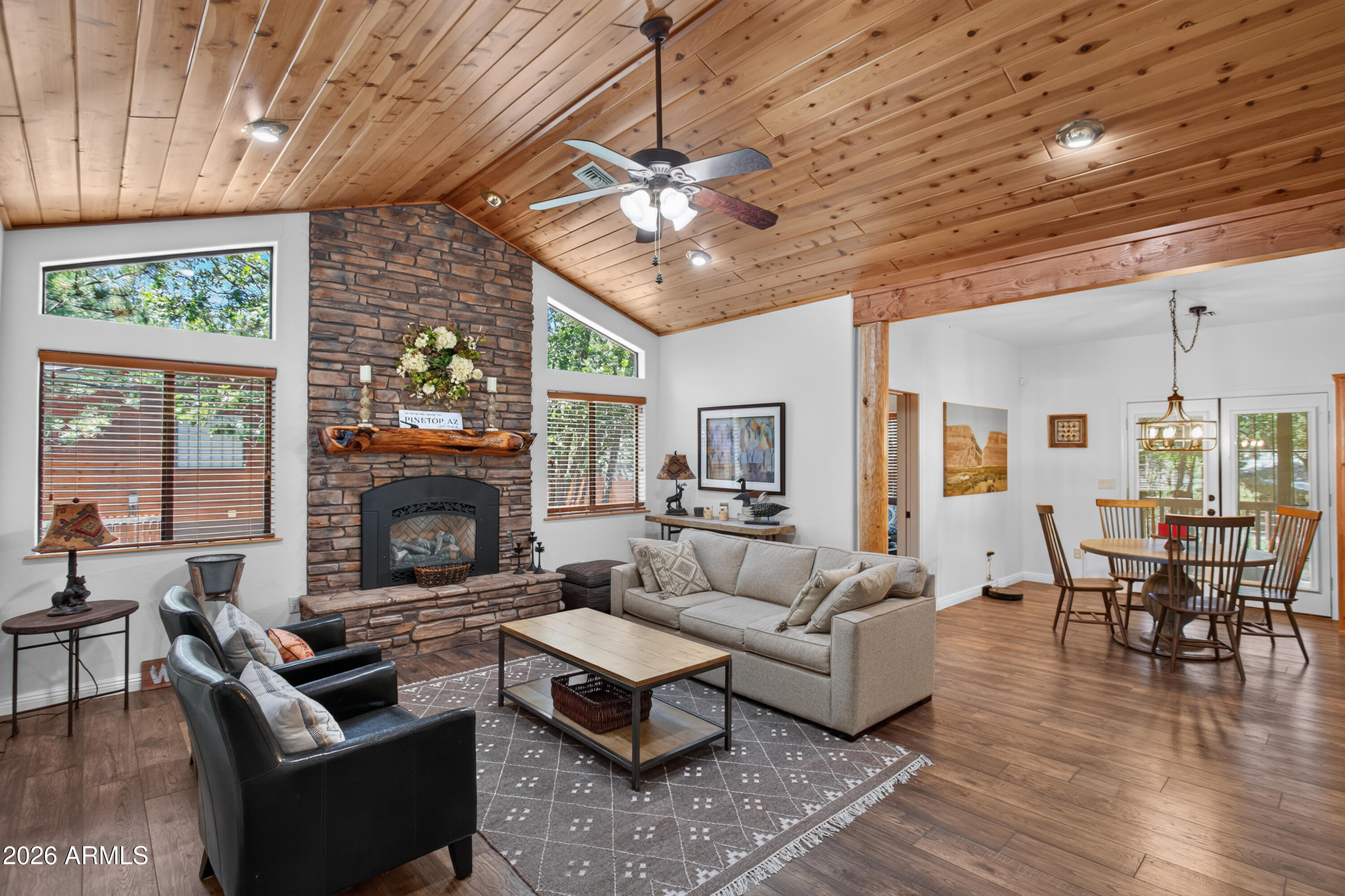 BENT OAK - Residential