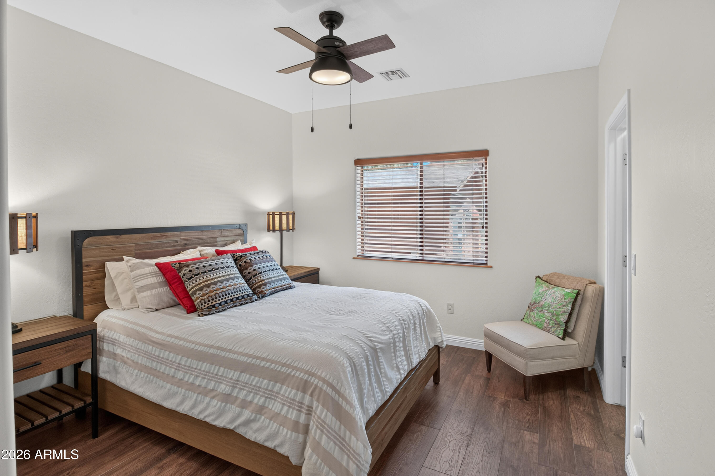BENT OAK - Residential