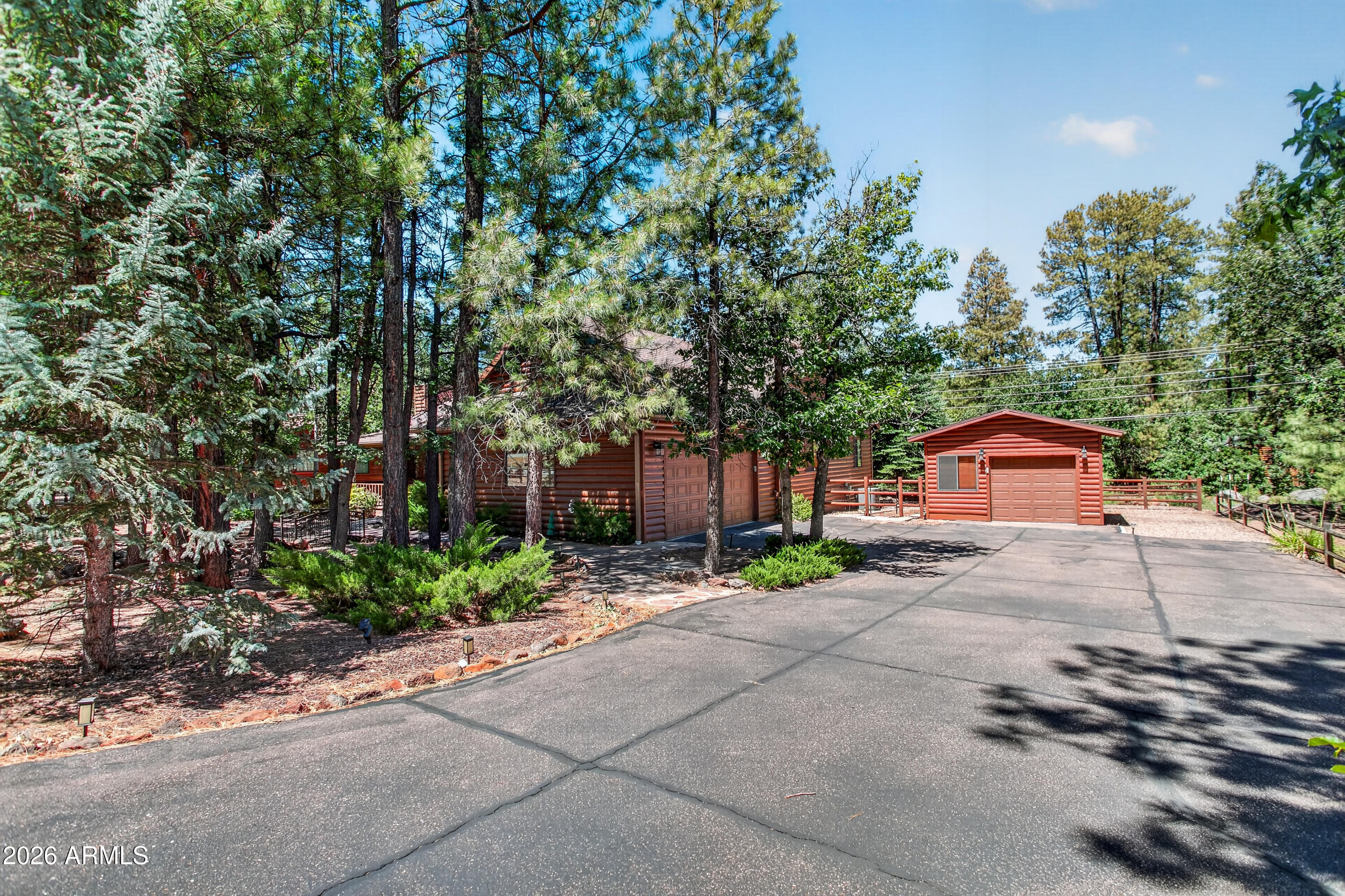 BENT OAK - Residential