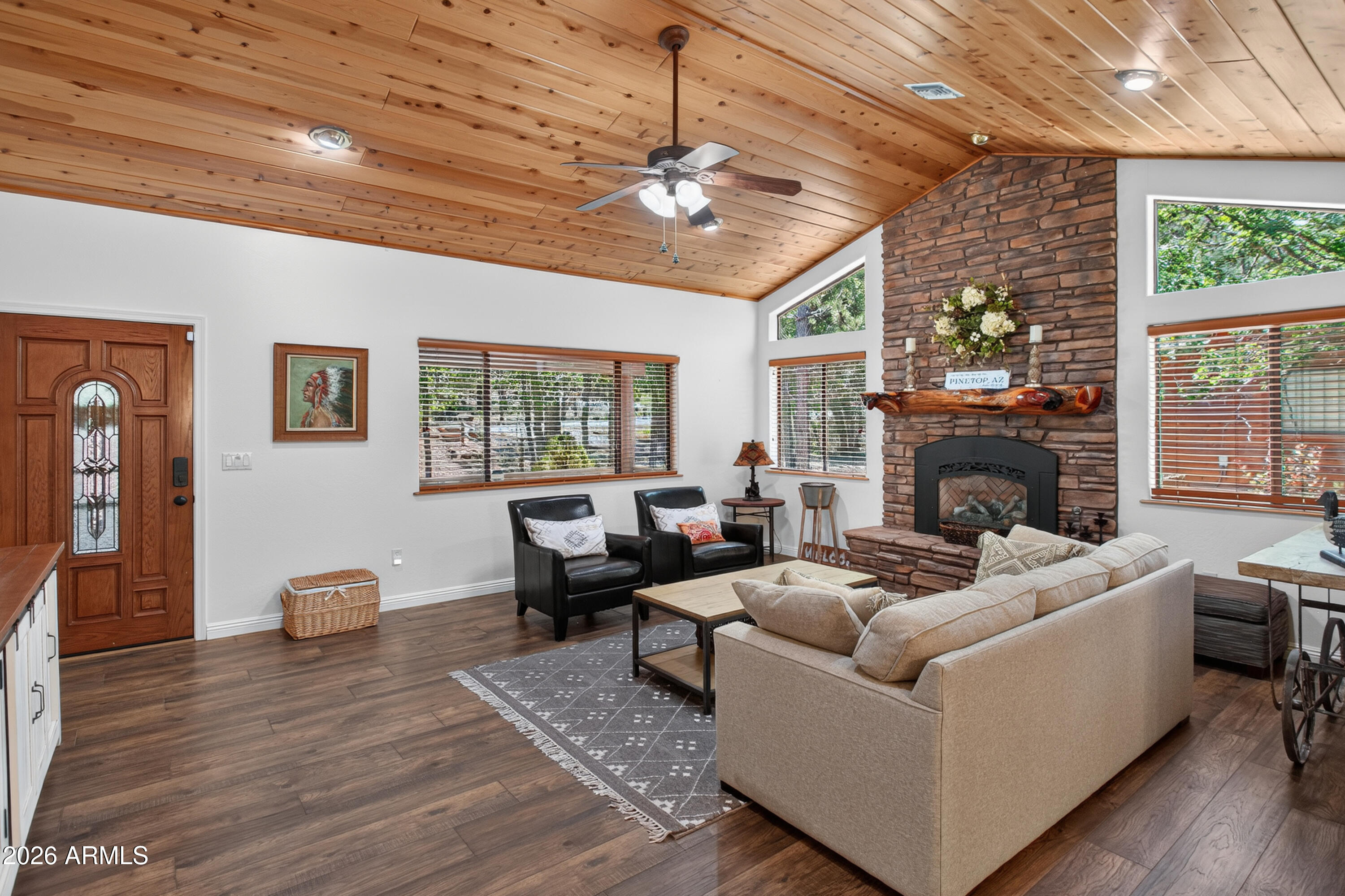 BENT OAK - Residential