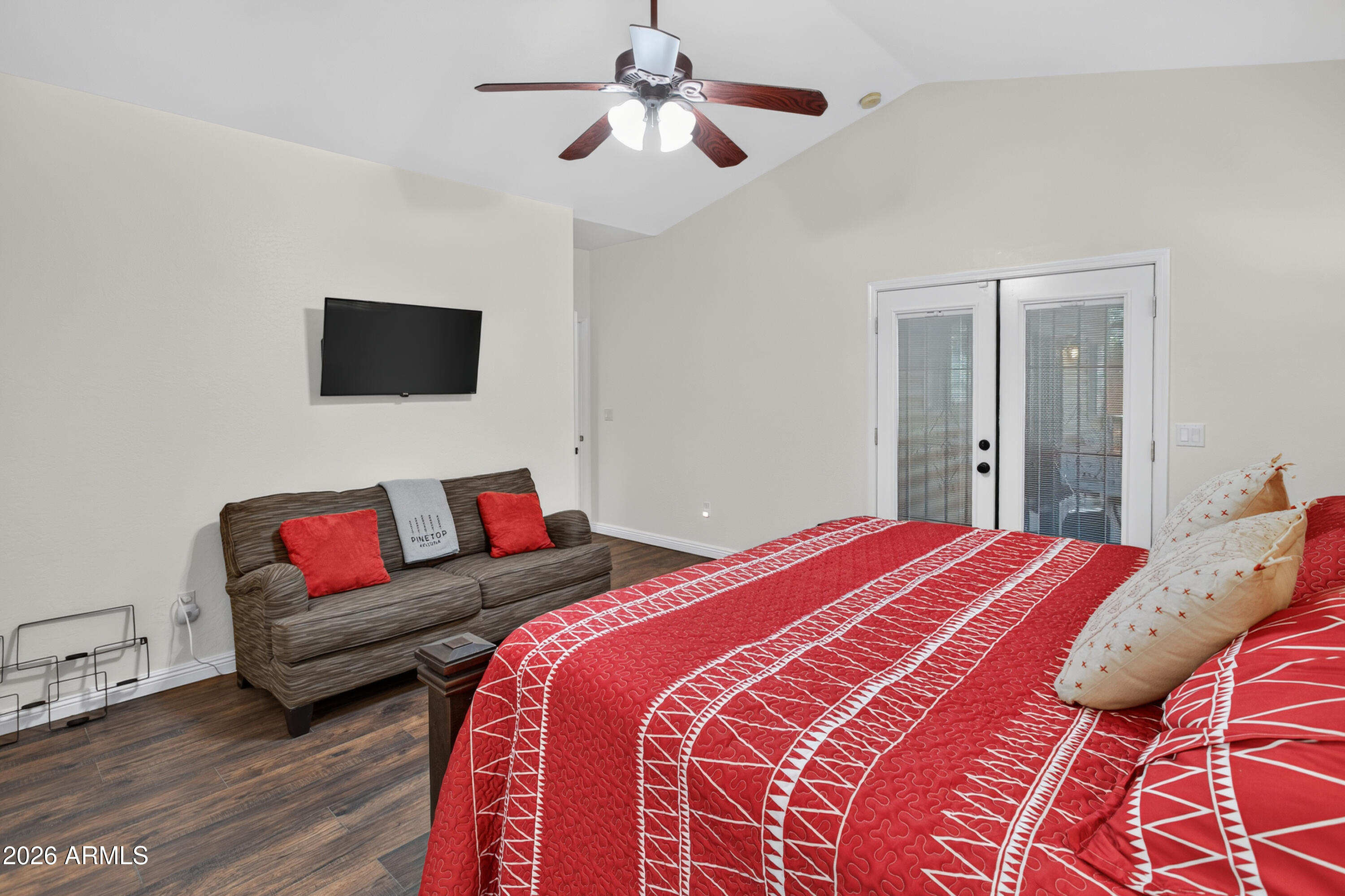 BENT OAK - Residential