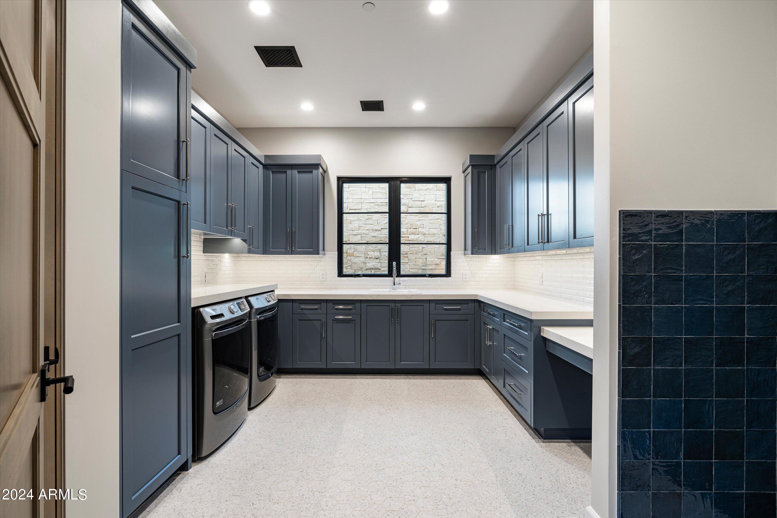 TROON CANYON ESTATES - Residential