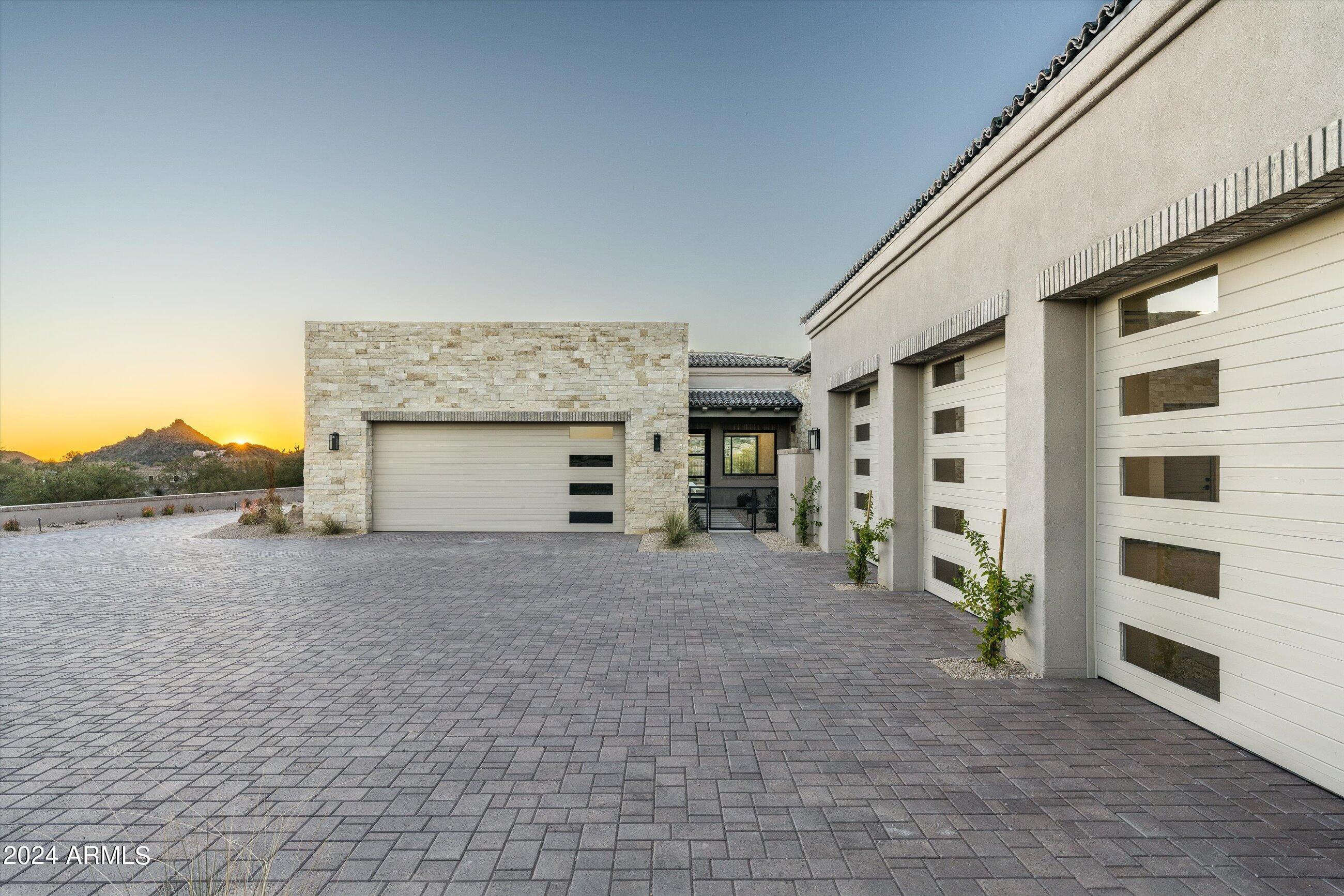 TROON CANYON ESTATES - Residential