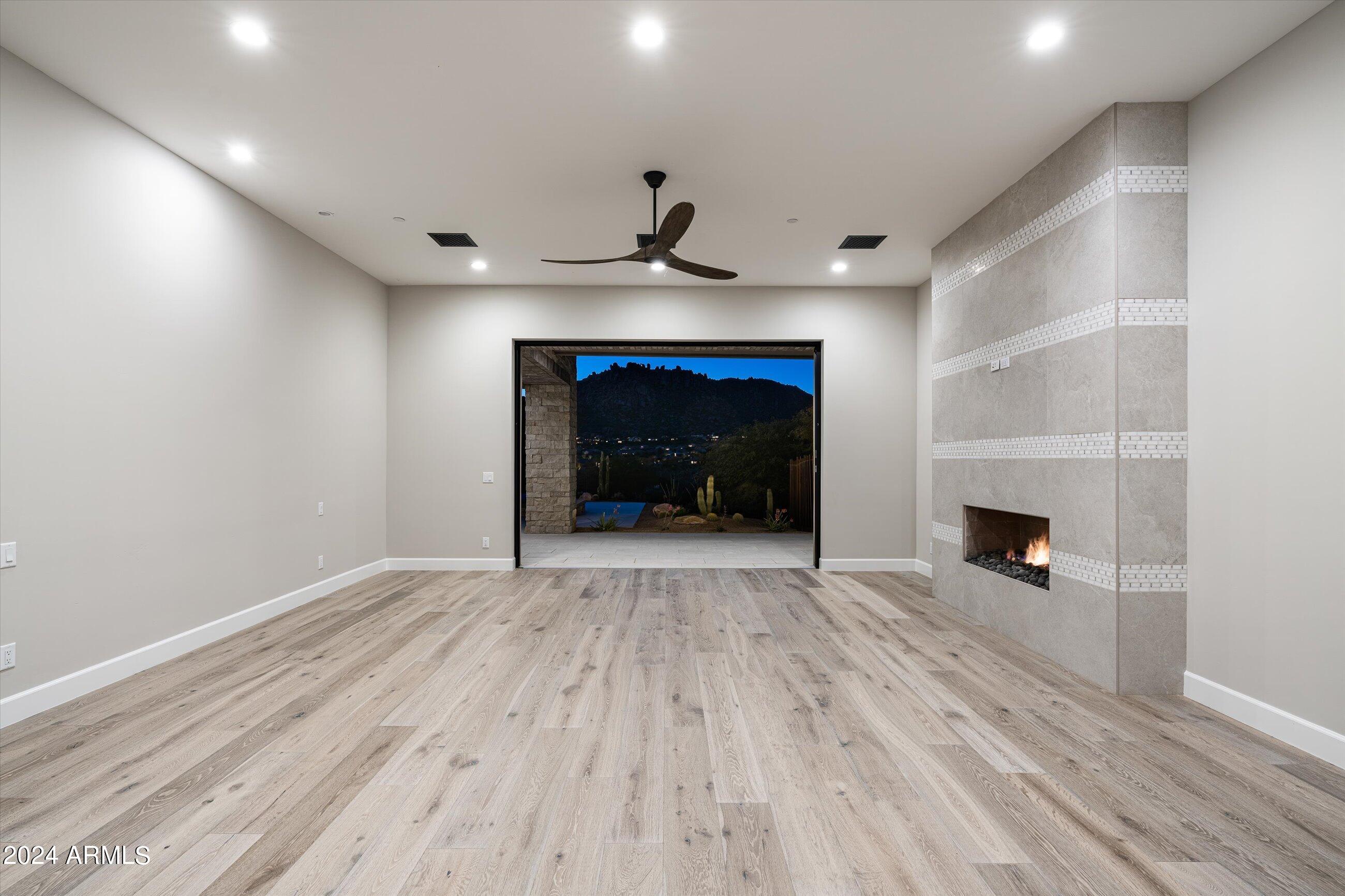 TROON CANYON ESTATES - Residential
