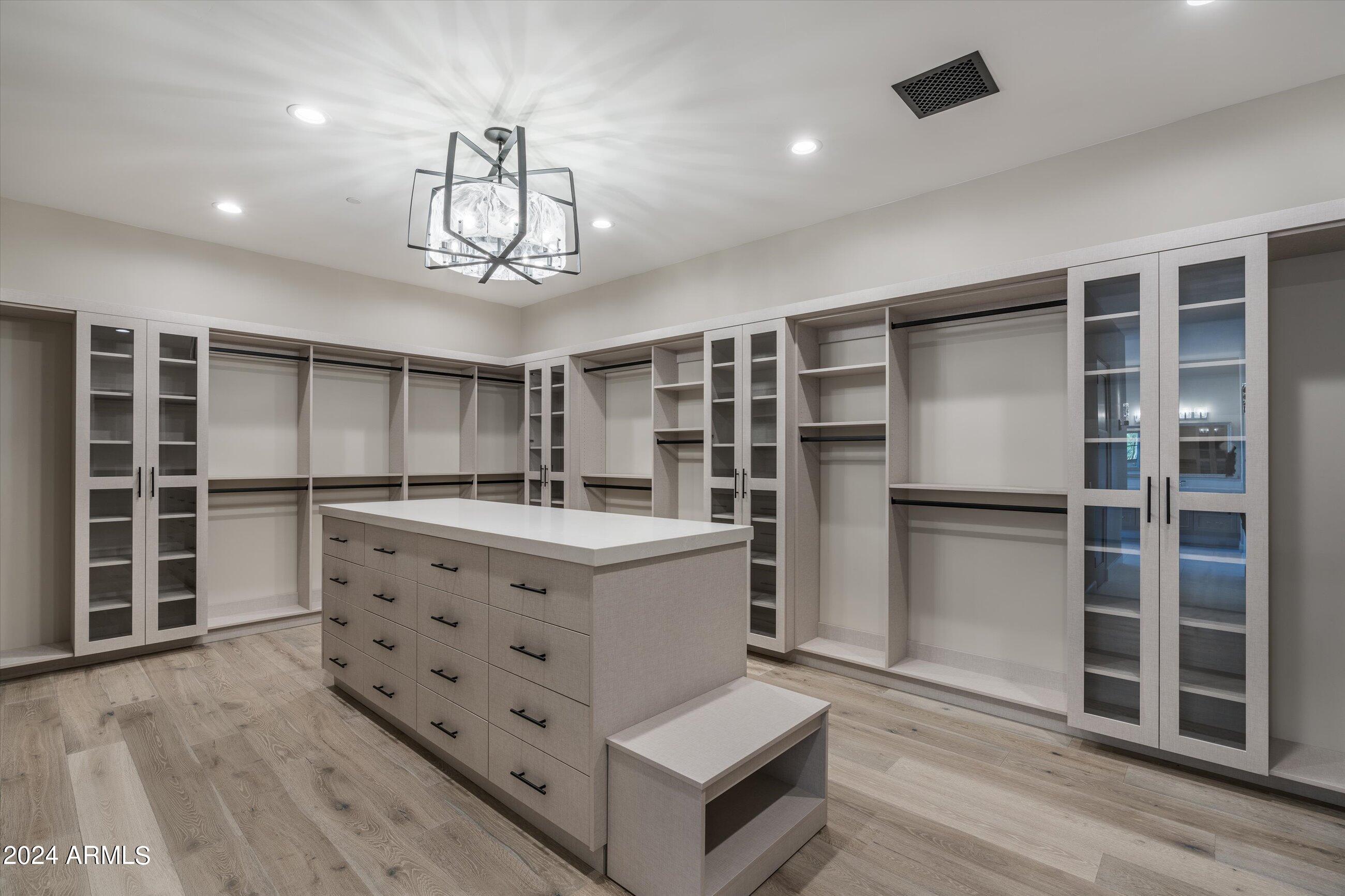 TROON CANYON ESTATES - Residential