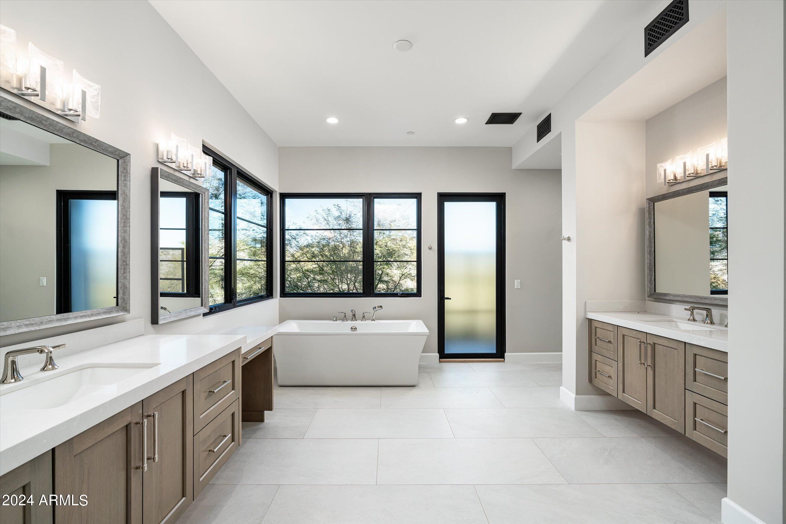 TROON CANYON ESTATES - Residential
