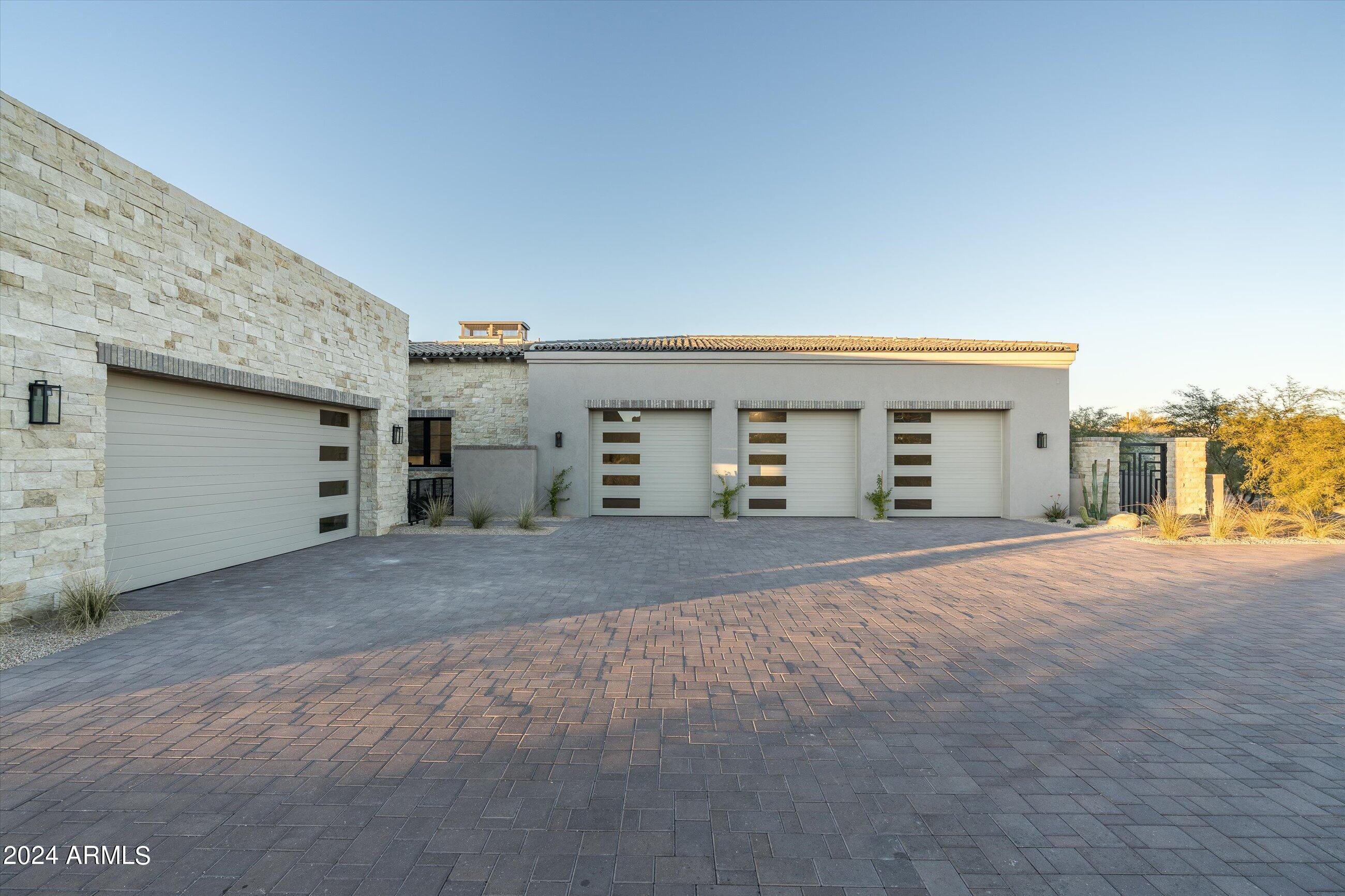 TROON CANYON ESTATES - Residential