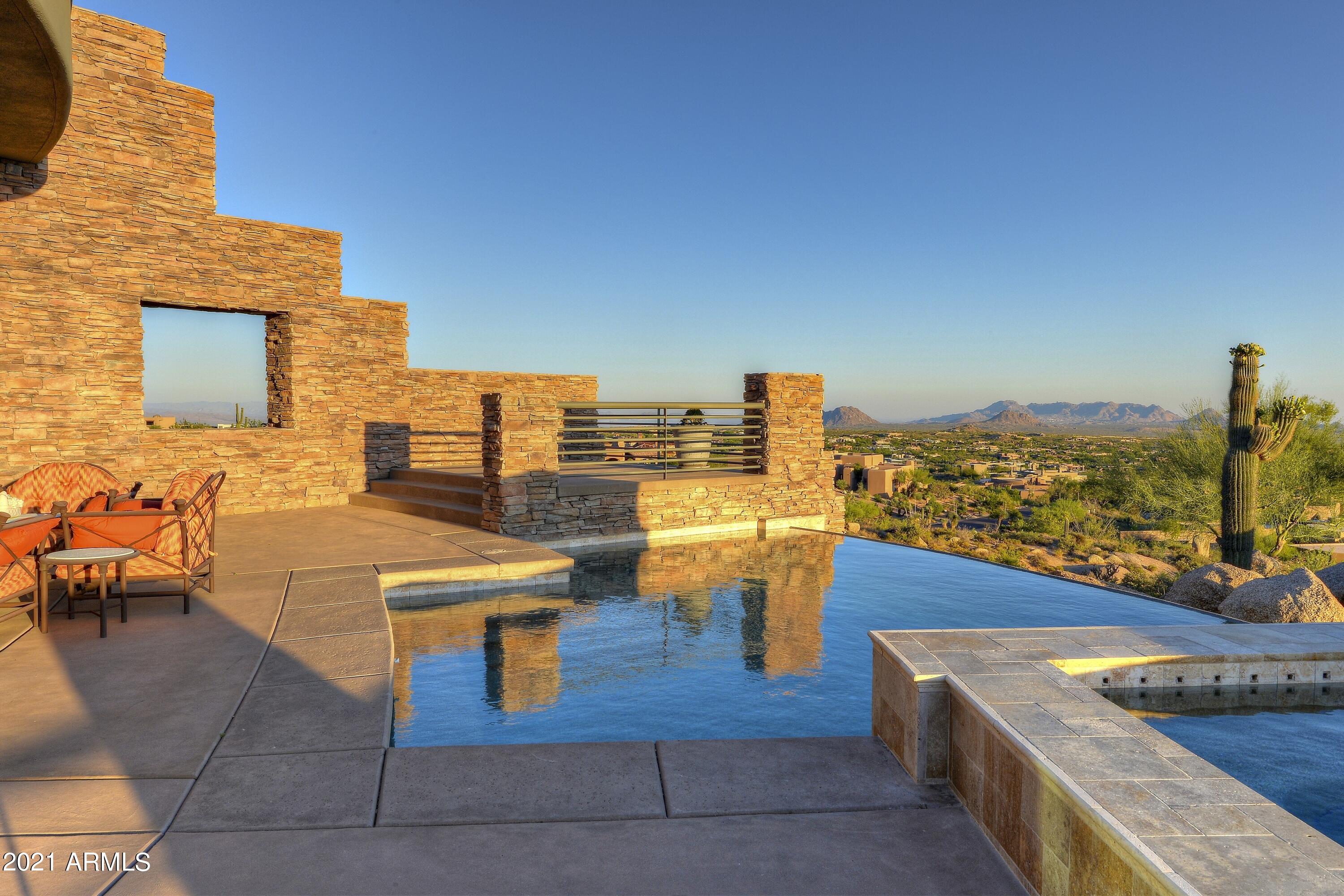 DESERT MOUNTAIN - Residential