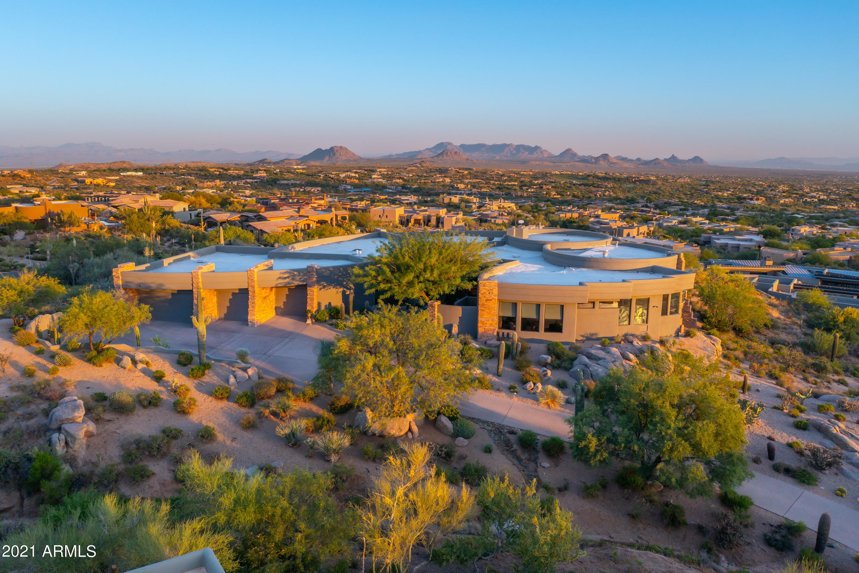 DESERT MOUNTAIN - Residential
