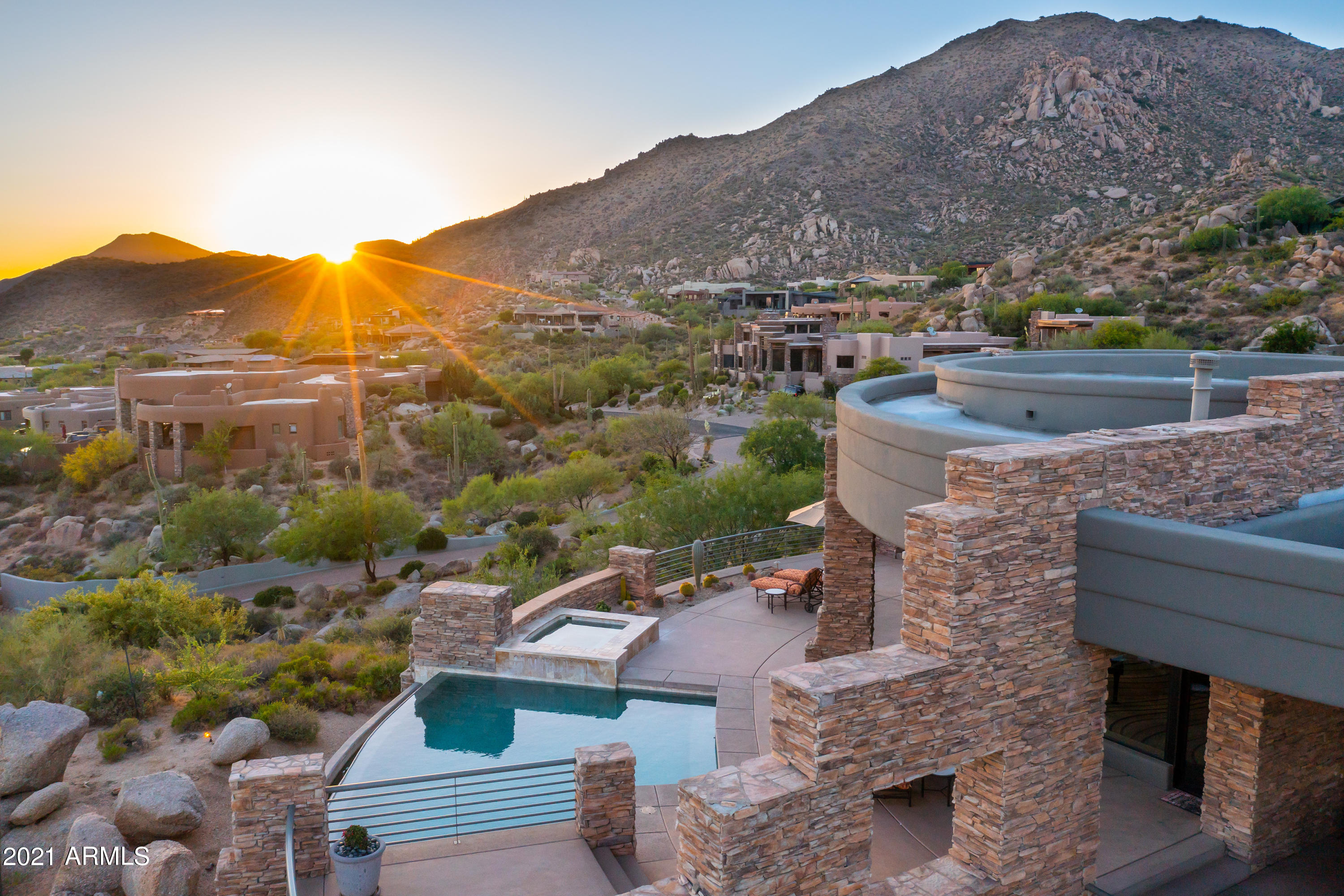 DESERT MOUNTAIN - Residential