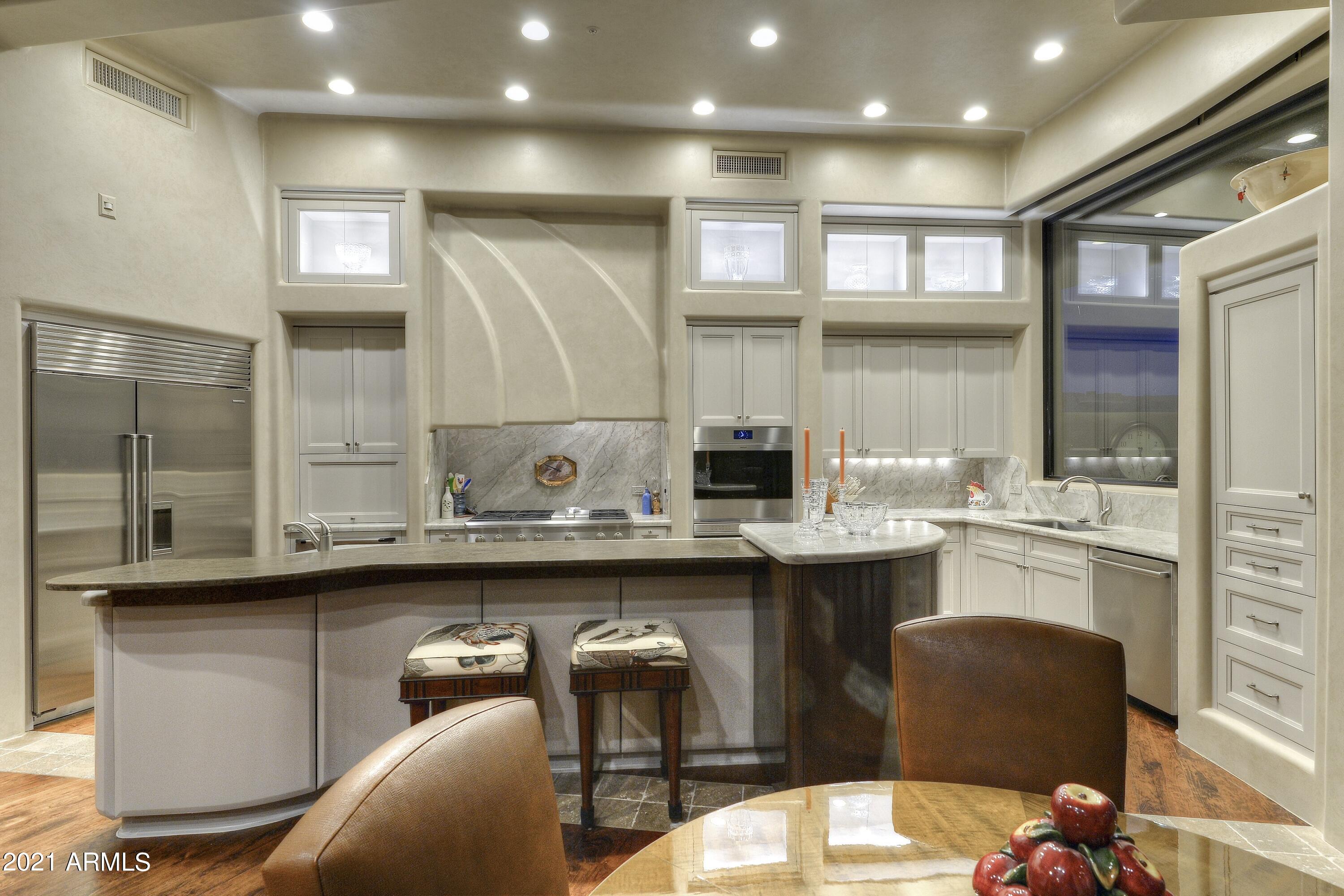 DESERT MOUNTAIN - Residential