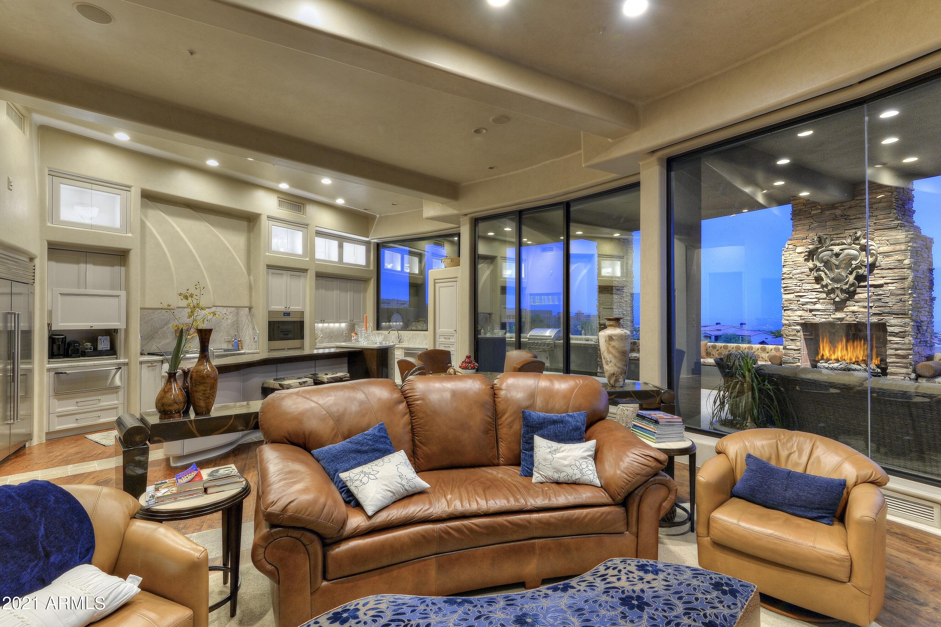 DESERT MOUNTAIN - Residential