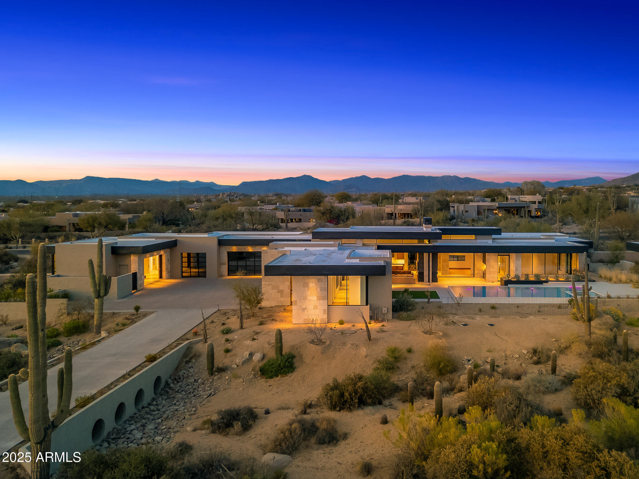 ESTANCIA - Residential