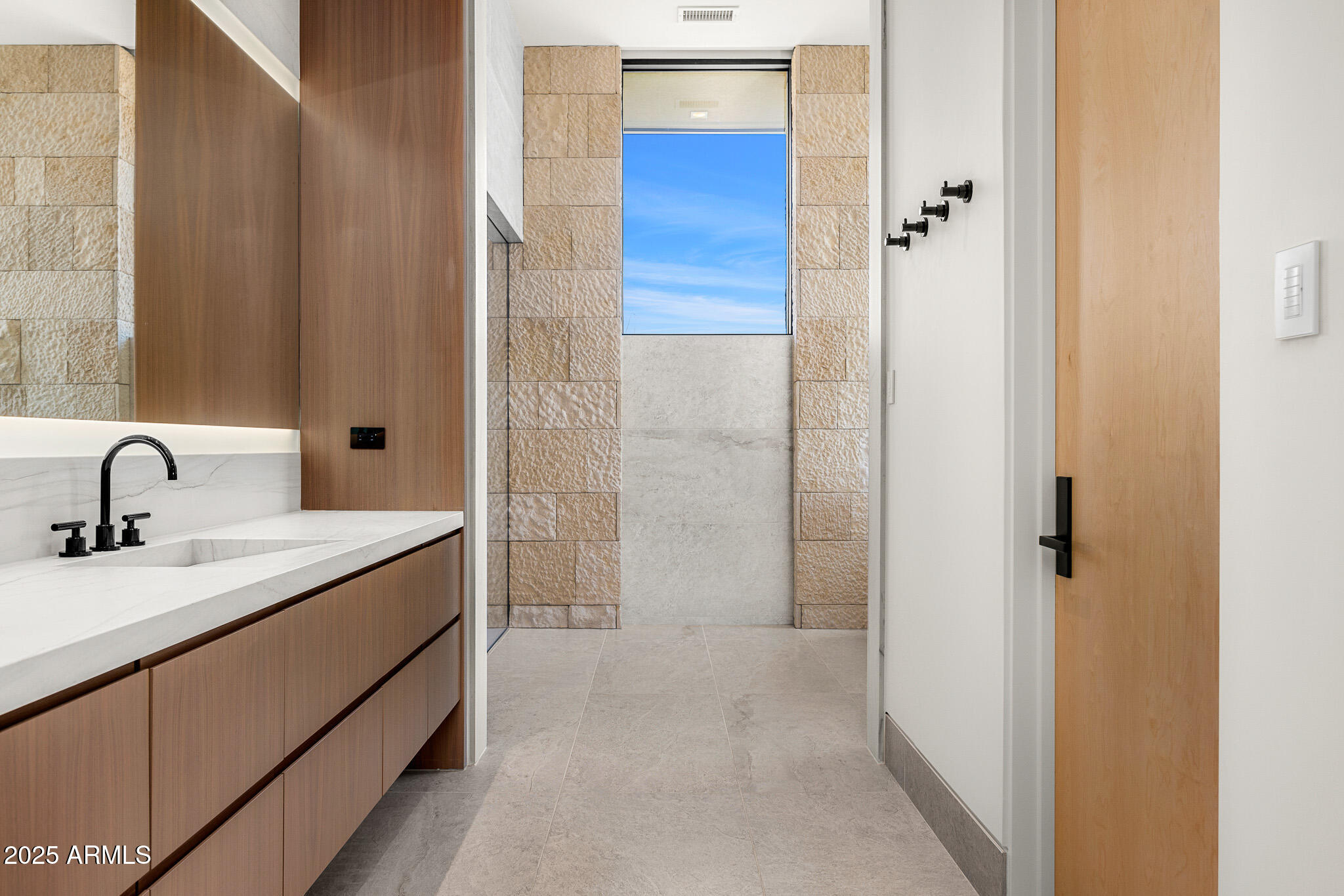 ESTANCIA - Residential