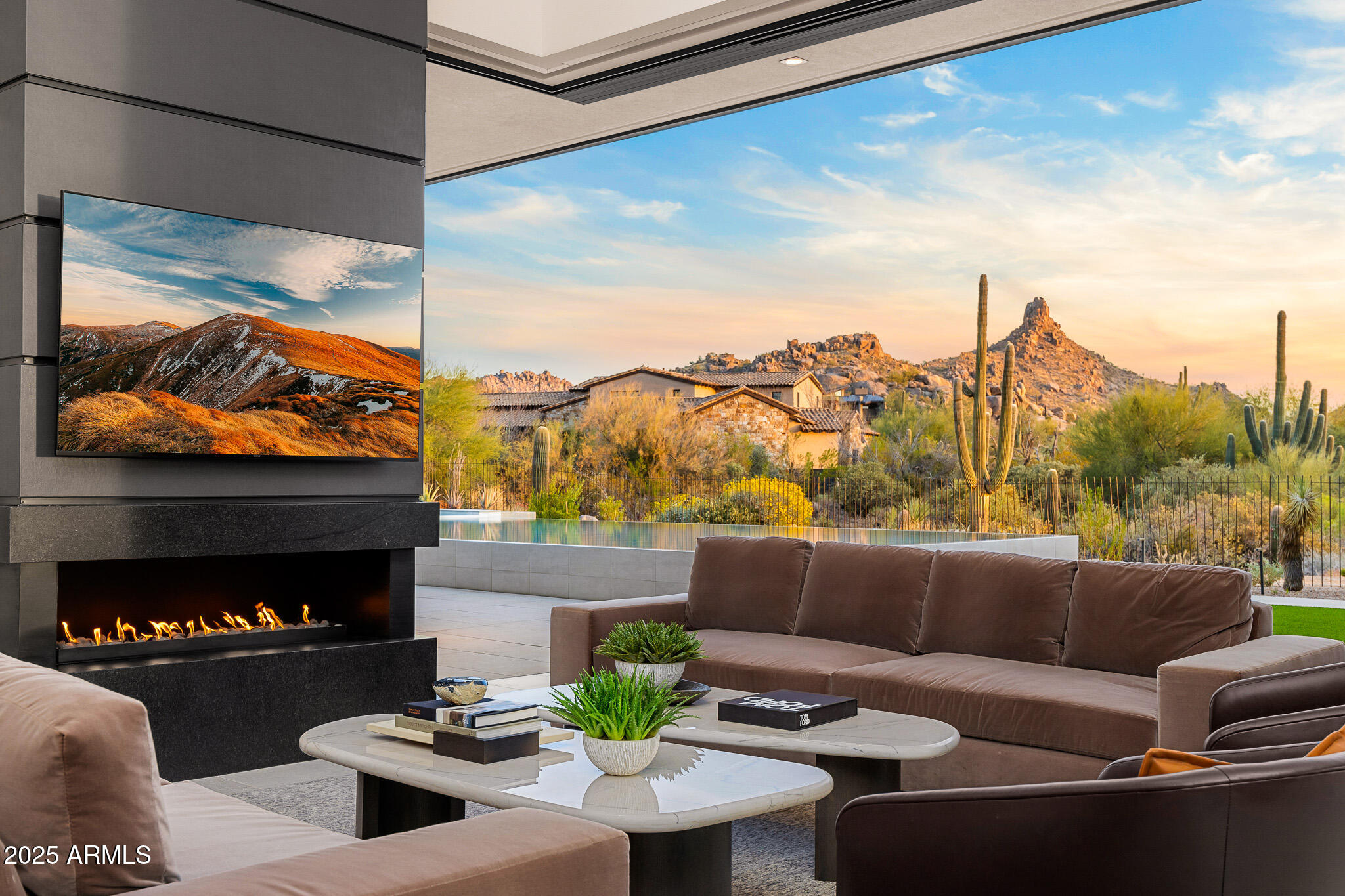 ESTANCIA - Residential