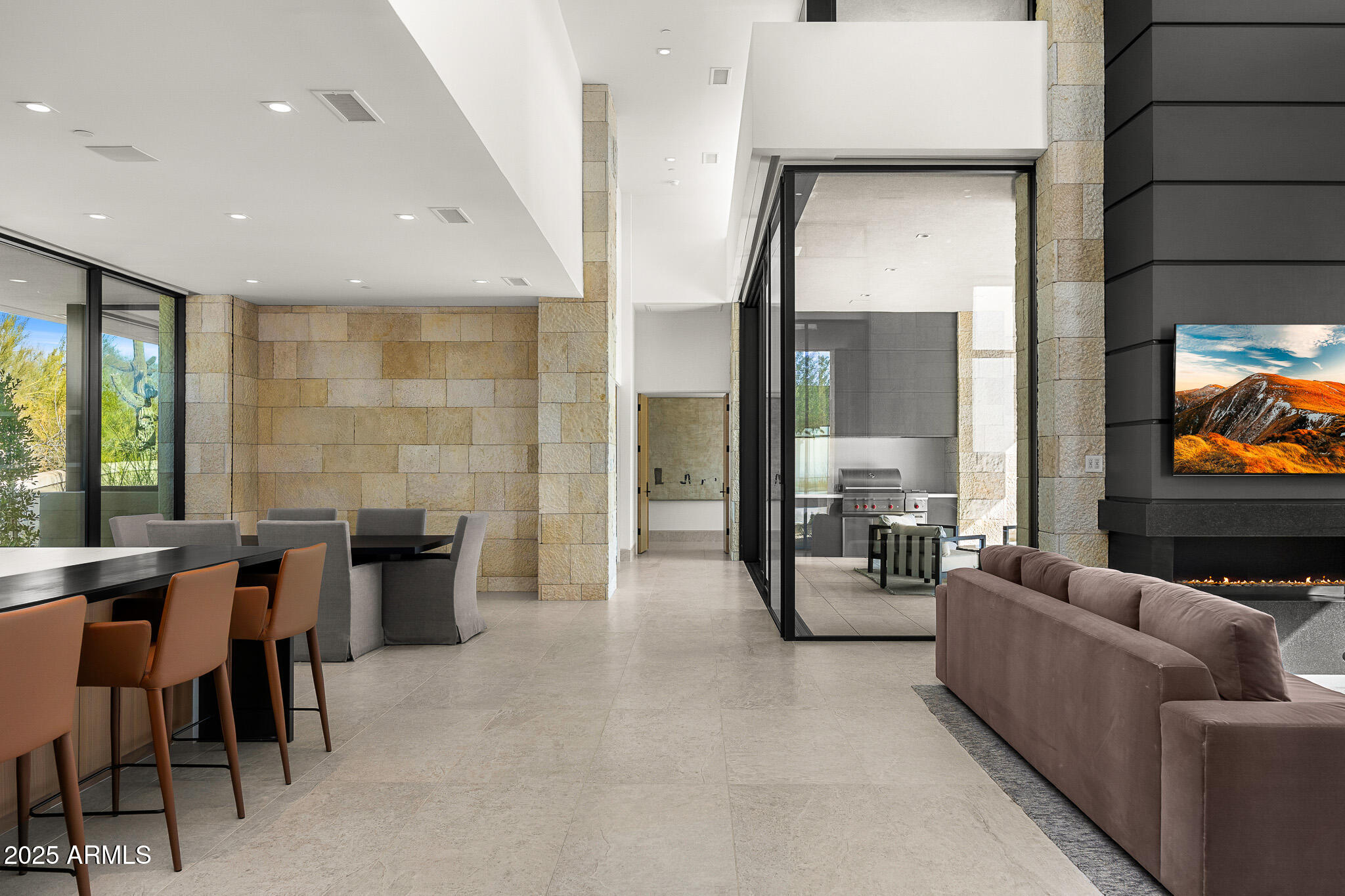 ESTANCIA - Residential