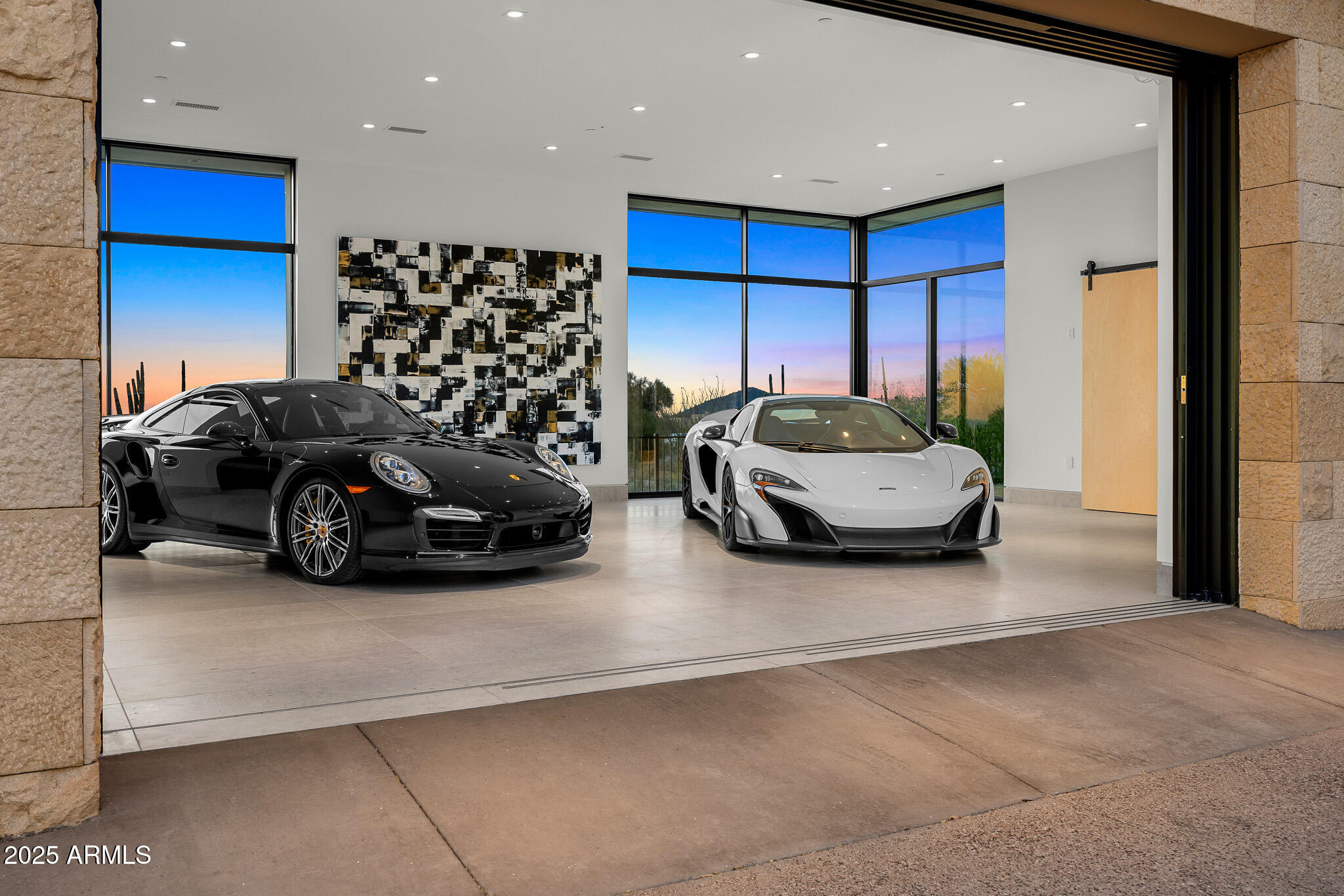 ESTANCIA - Residential