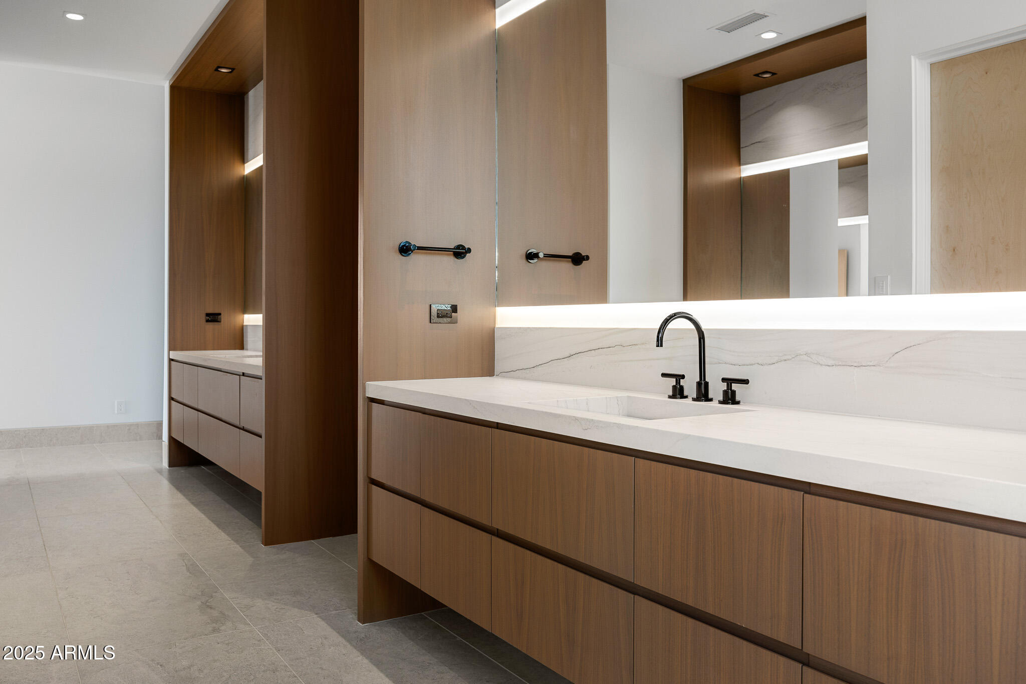 ESTANCIA - Residential