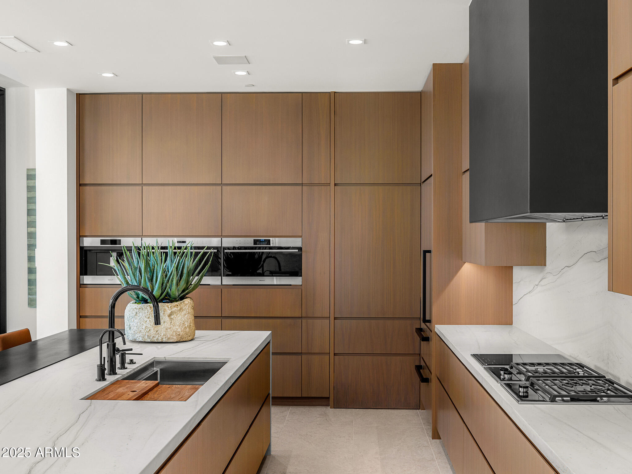 ESTANCIA - Residential