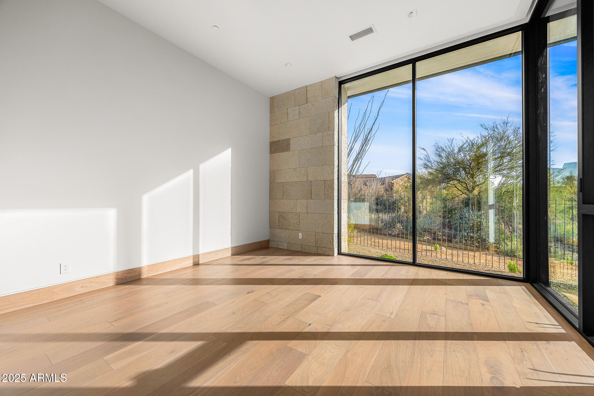 ESTANCIA - Residential