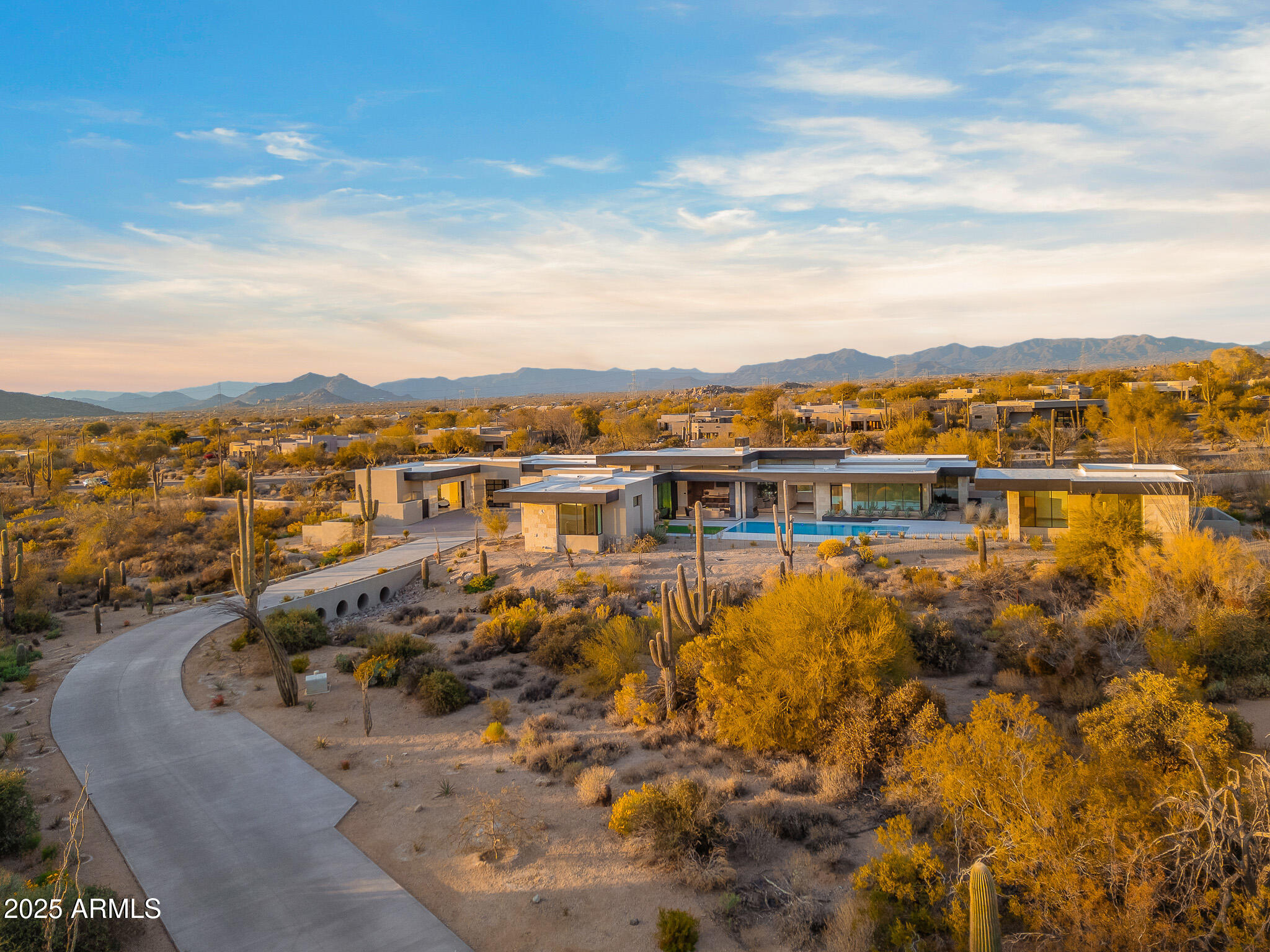ESTANCIA - Residential